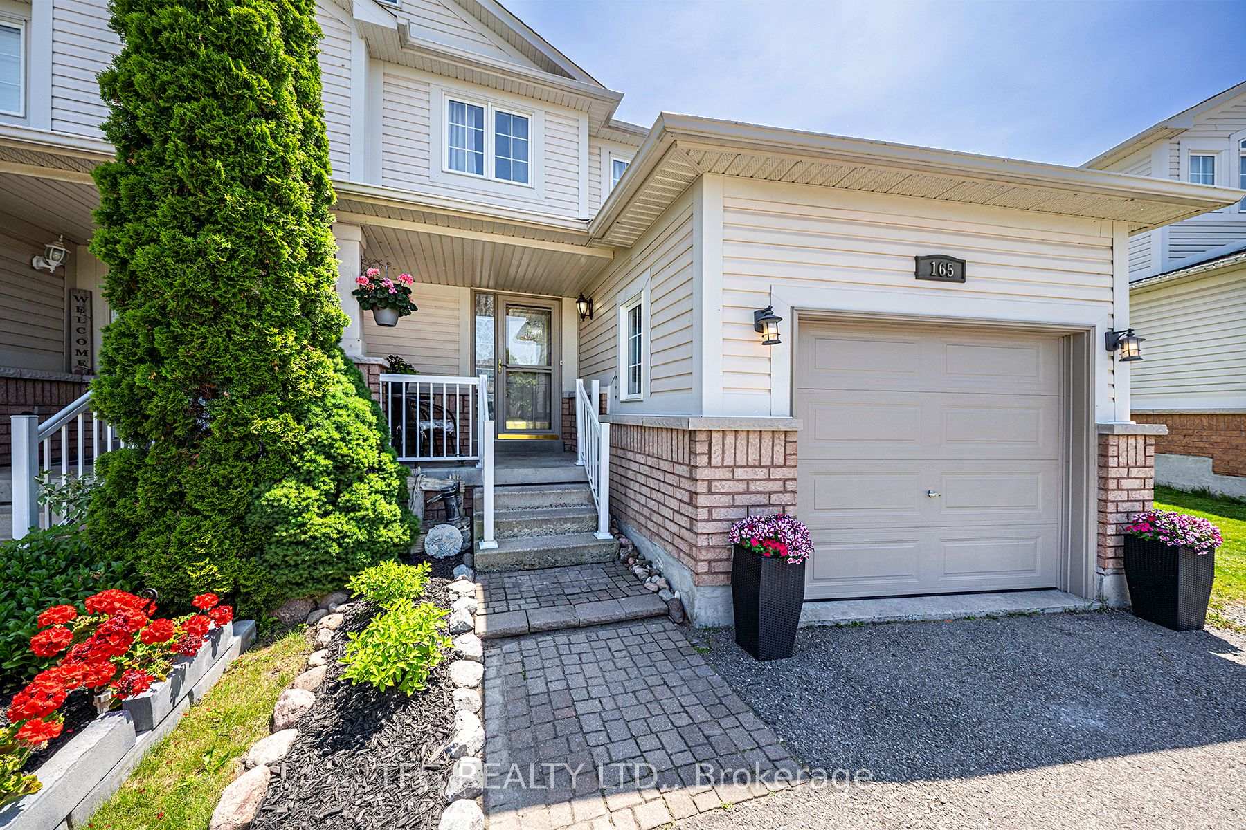 Photo 5 of 165 Scottsdale Drive, Clarington, Bowmanville — HOMEH