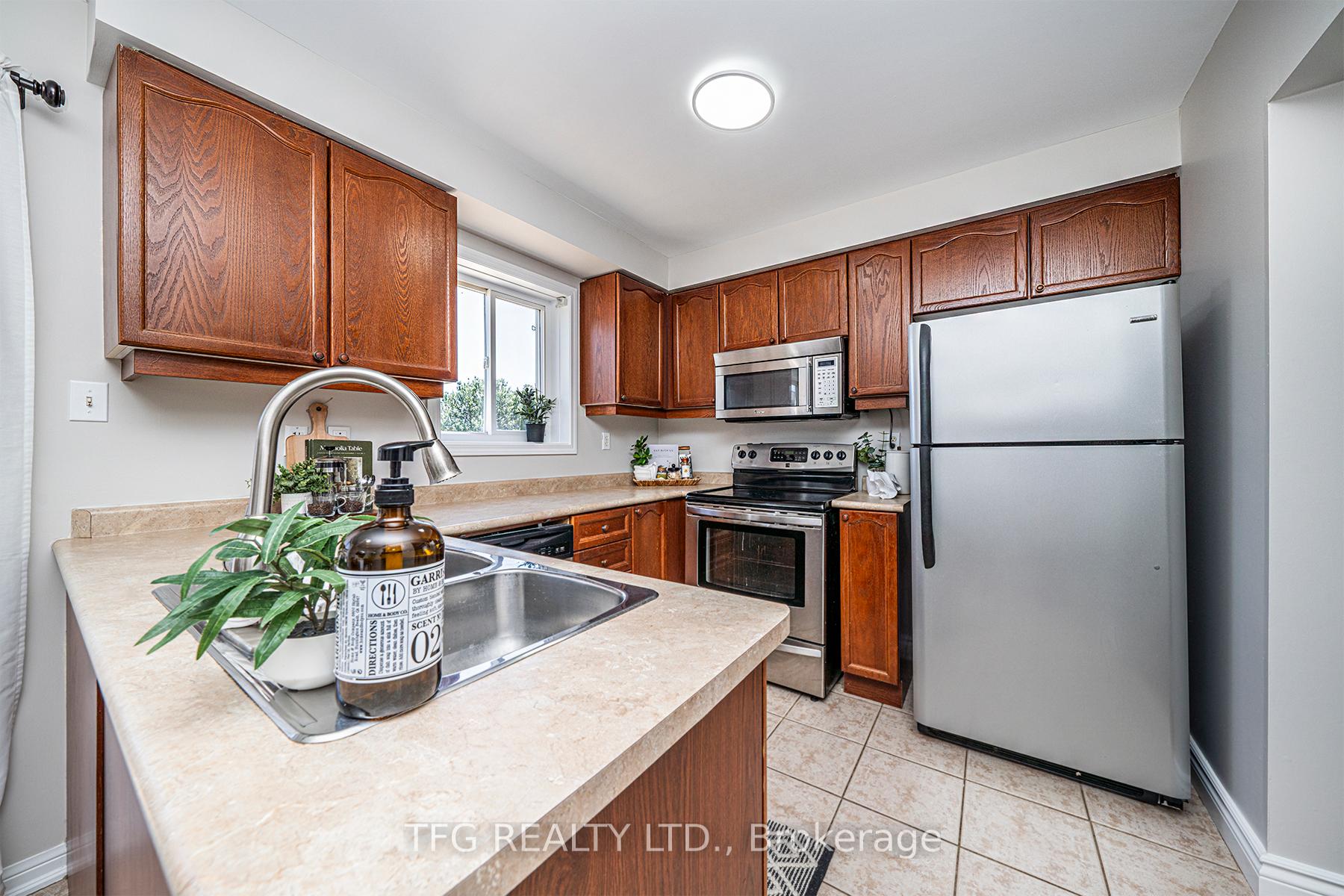 Photo 16 of 165 Scottsdale Drive, Clarington, Bowmanville — HOMEH