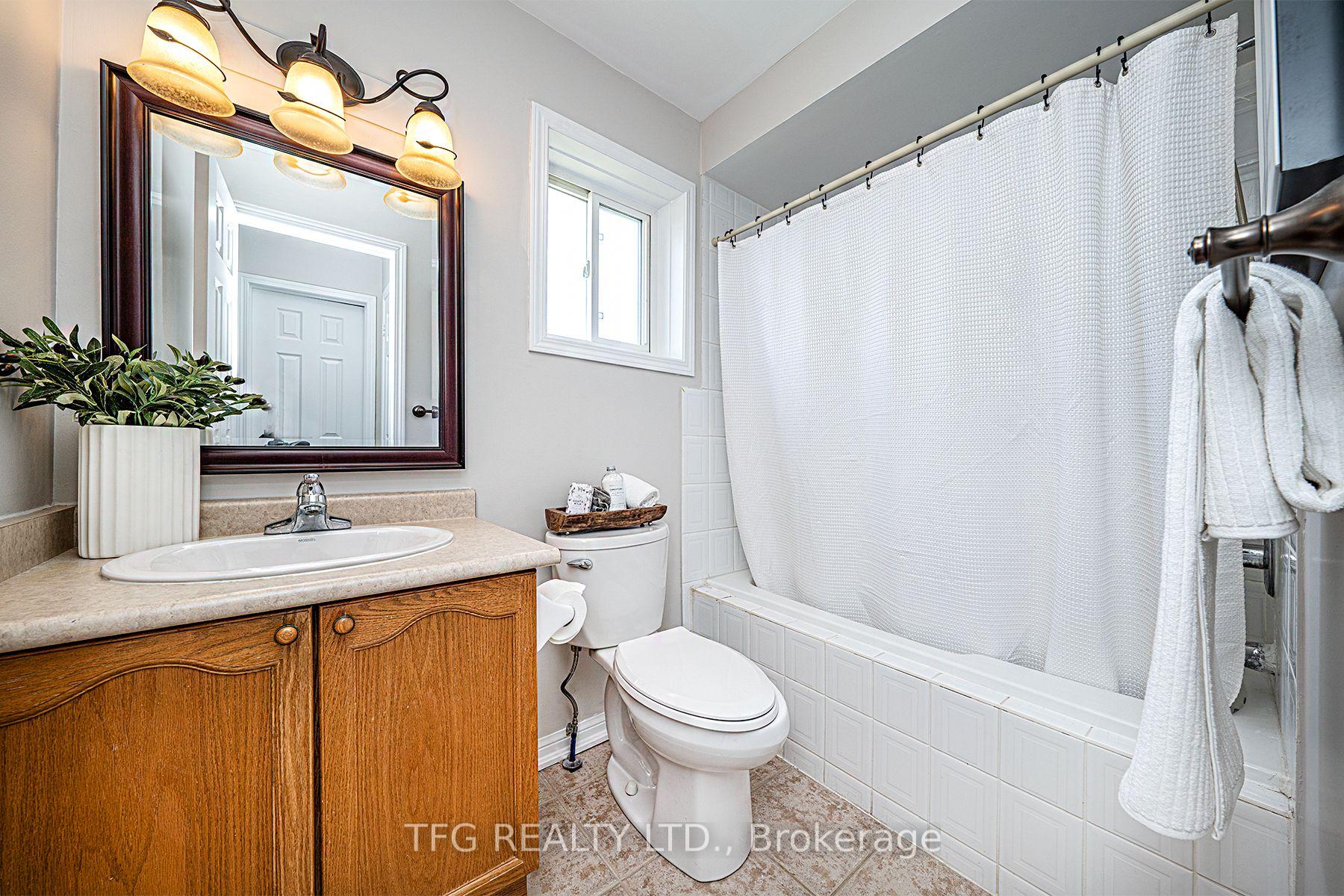 Photo 20 of 165 Scottsdale Drive, Clarington, Bowmanville — HOMEH