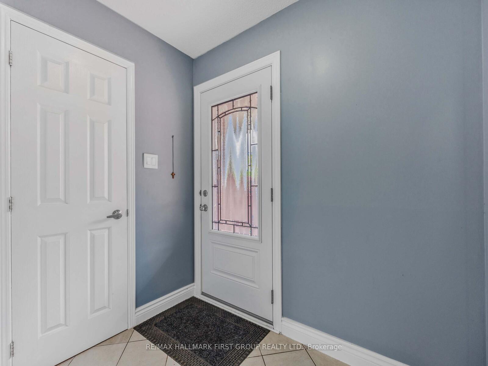 Photo 10 of 5 Chalmers Crescent, Ajax, Central — HOMEH