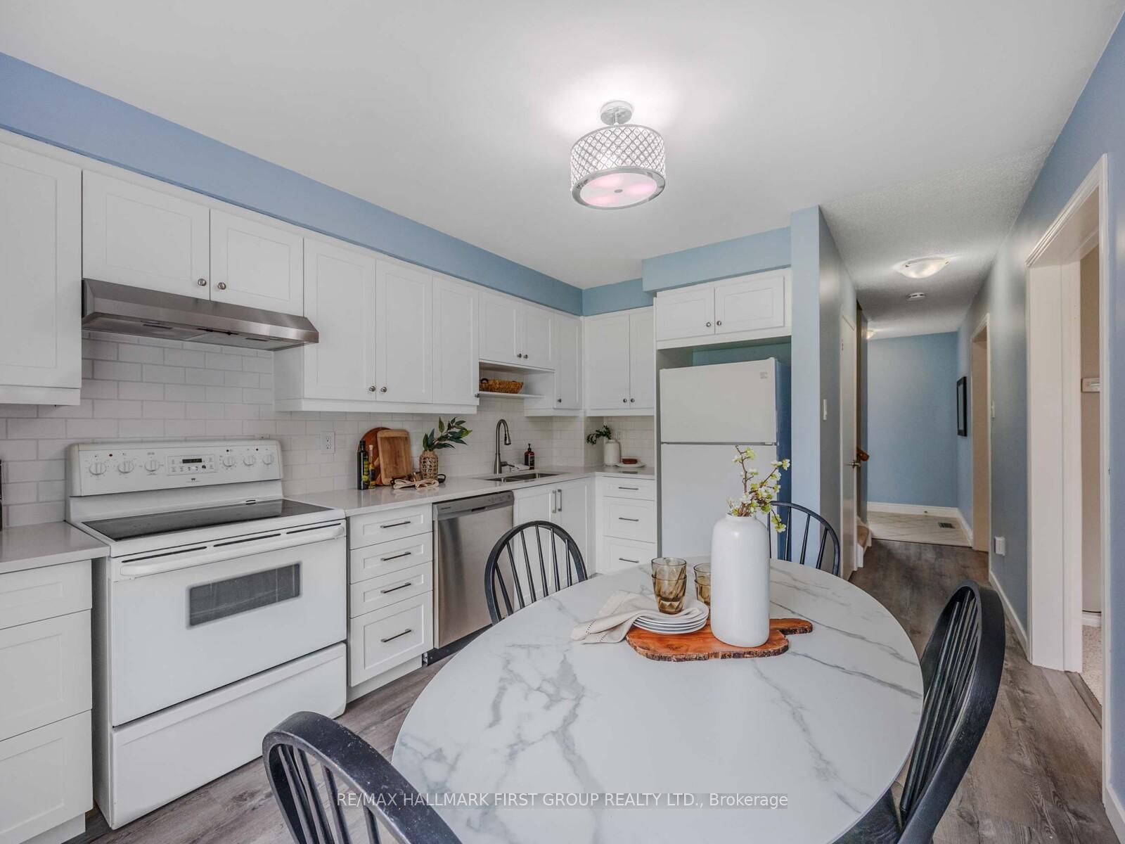 Photo 12 of 5 Chalmers Crescent, Ajax, Central — HOMEH