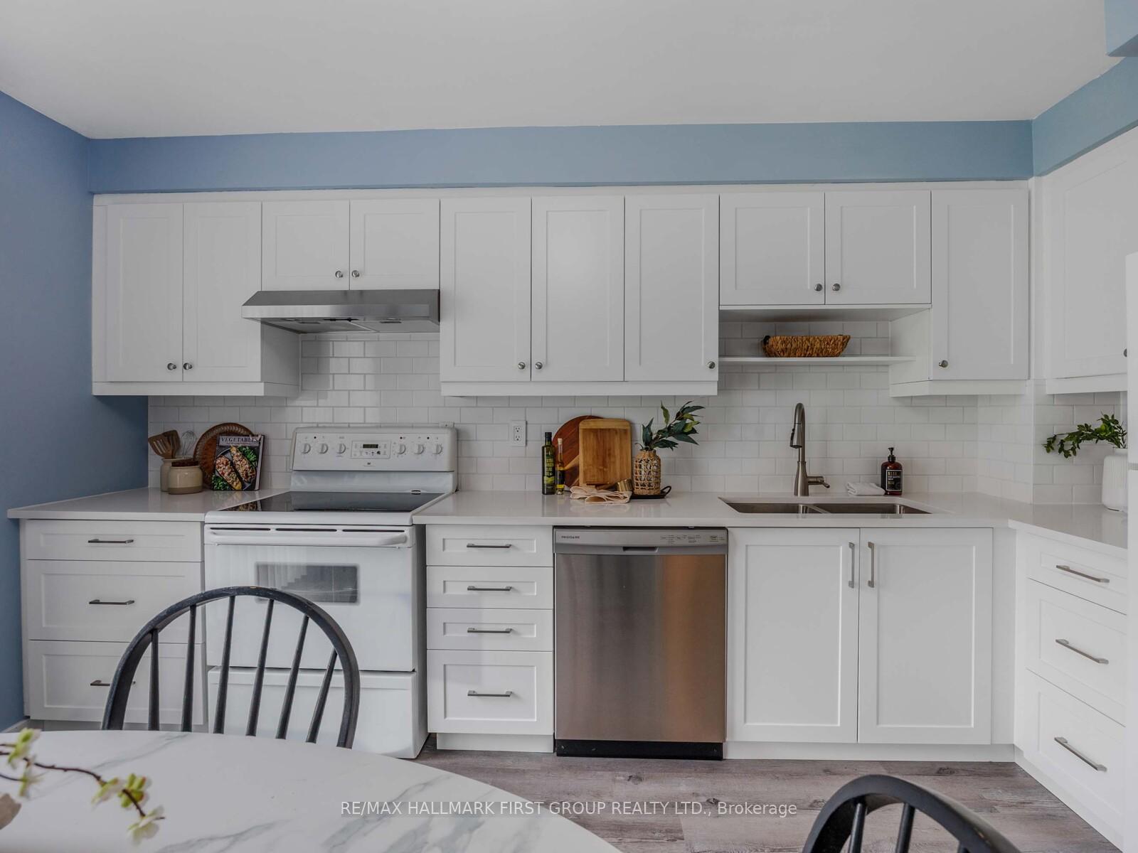 Photo 11 of 5 Chalmers Crescent, Ajax, Central — HOMEH