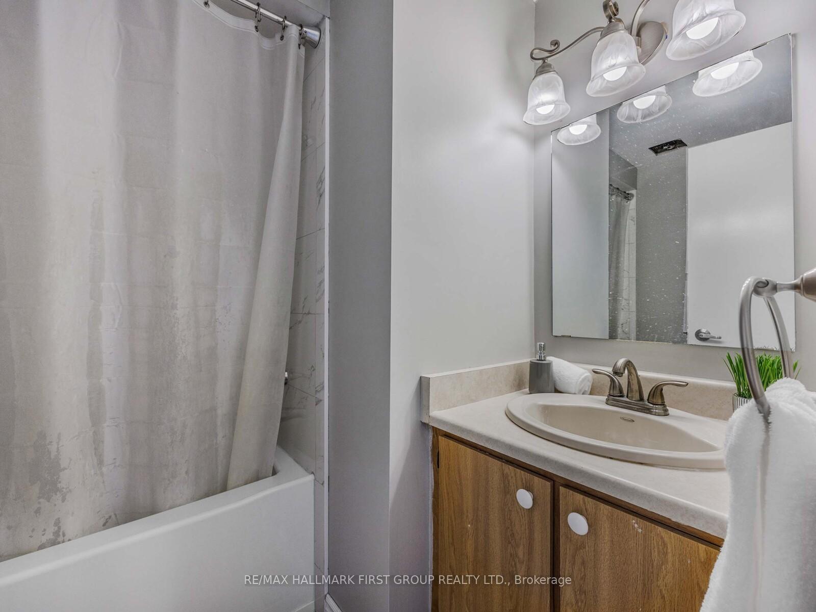Photo 16 of 5 Chalmers Crescent, Ajax, Central — HOMEH