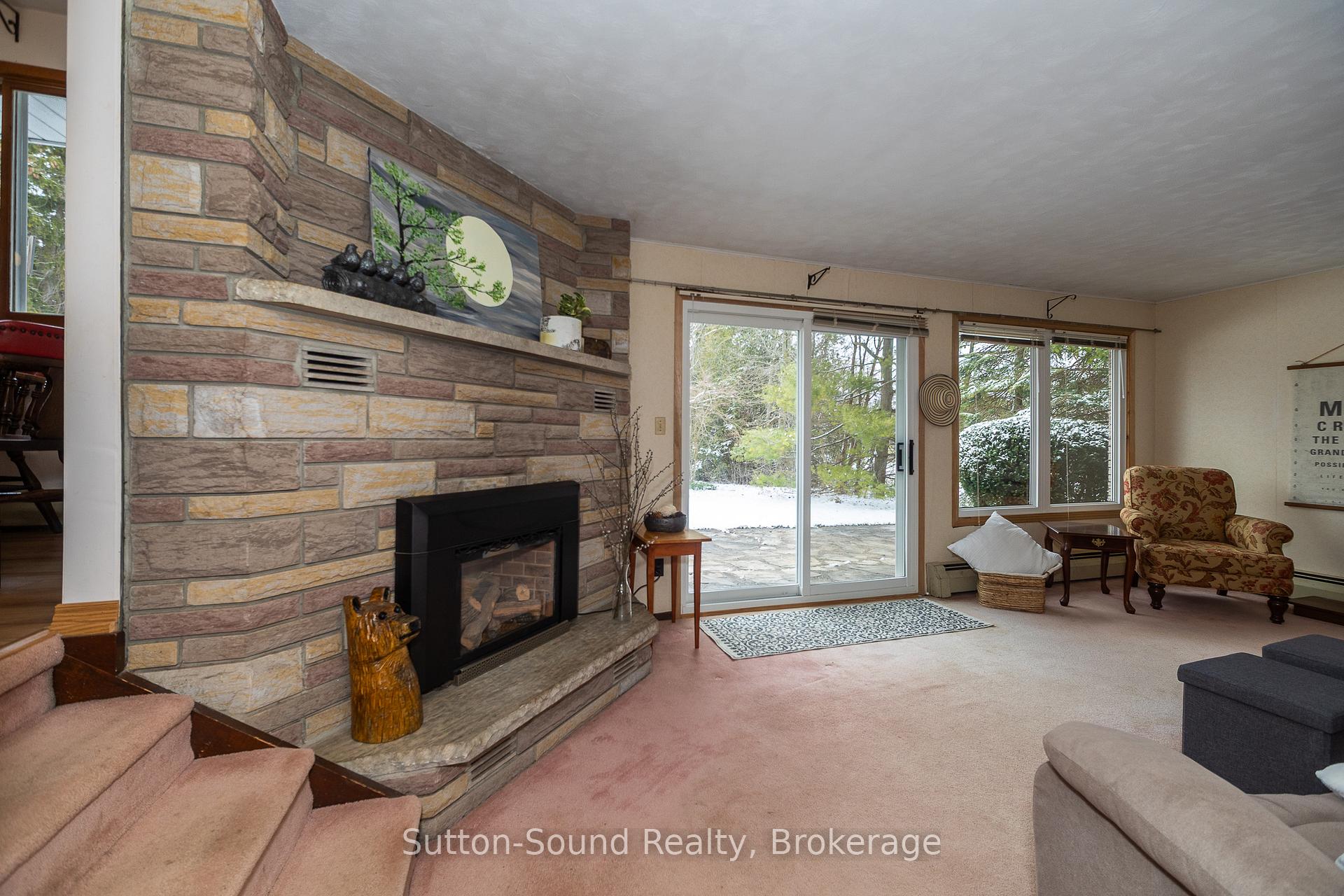 Photo 2 of 38 Brook Street W, Arran-Elderslie — HOMEH