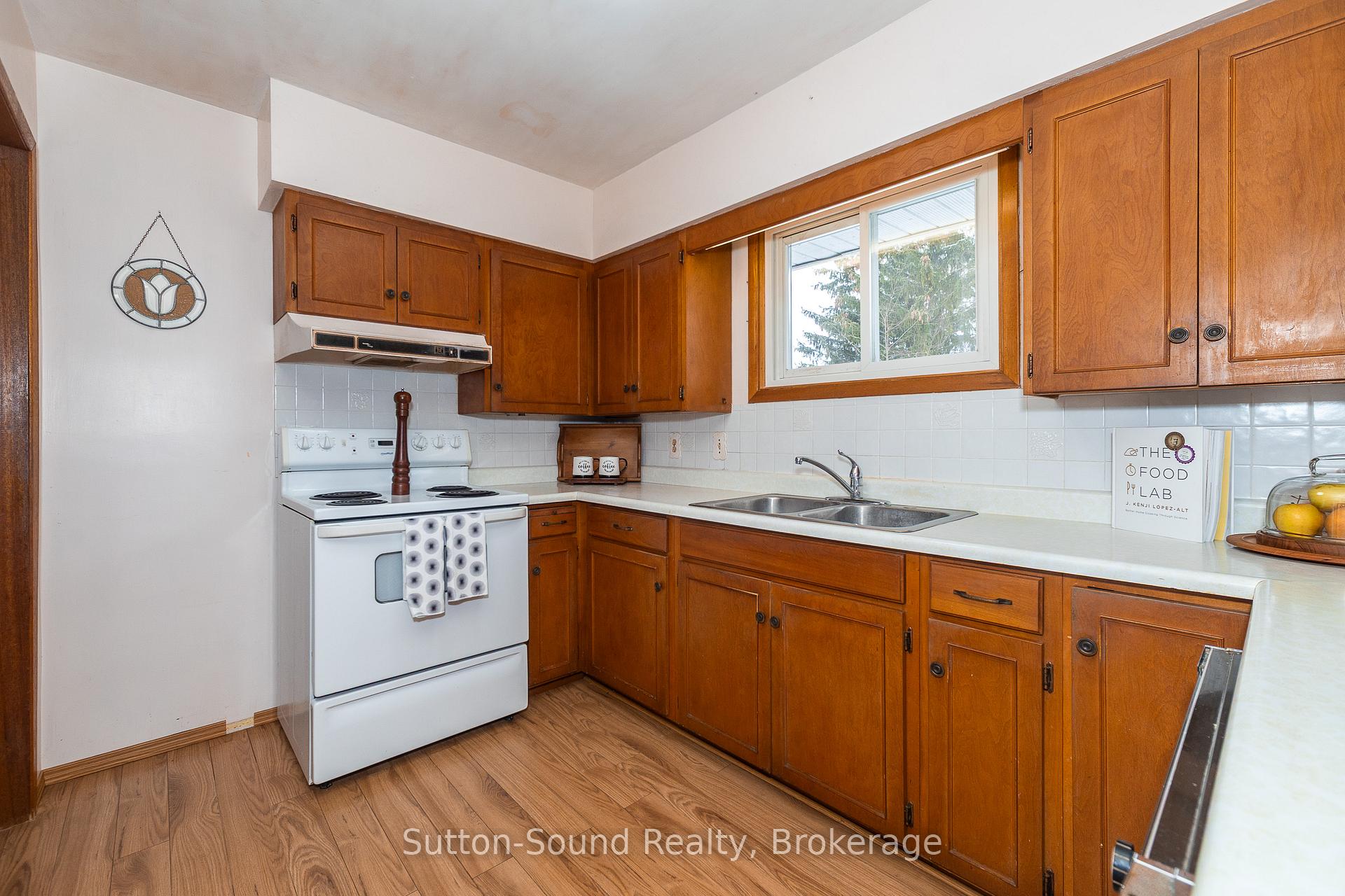 Photo 16 of 38 Brook Street W, Arran-Elderslie — HOMEH