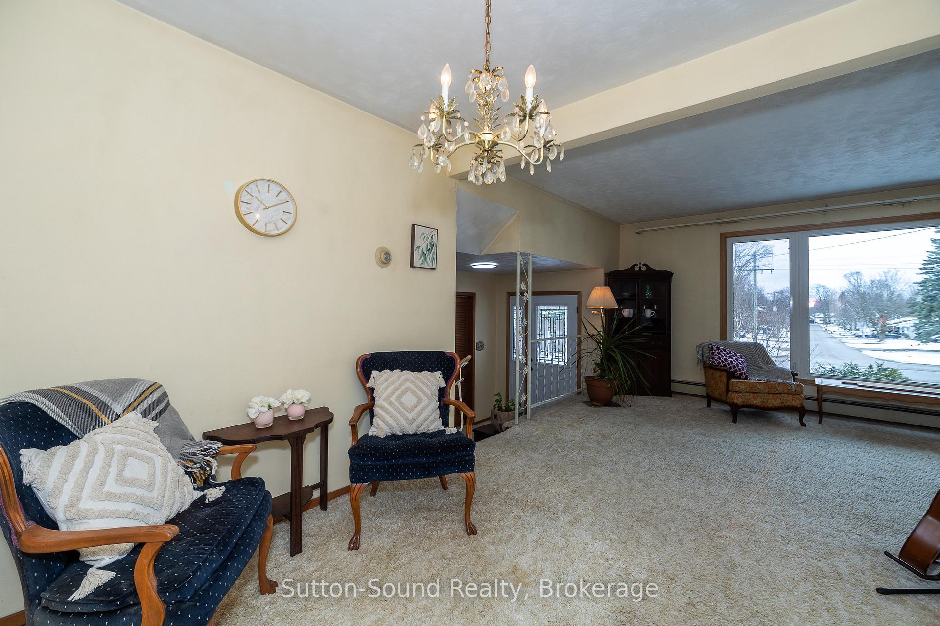 Photo 25 of 38 Brook Street W, Arran-Elderslie — HOMEH