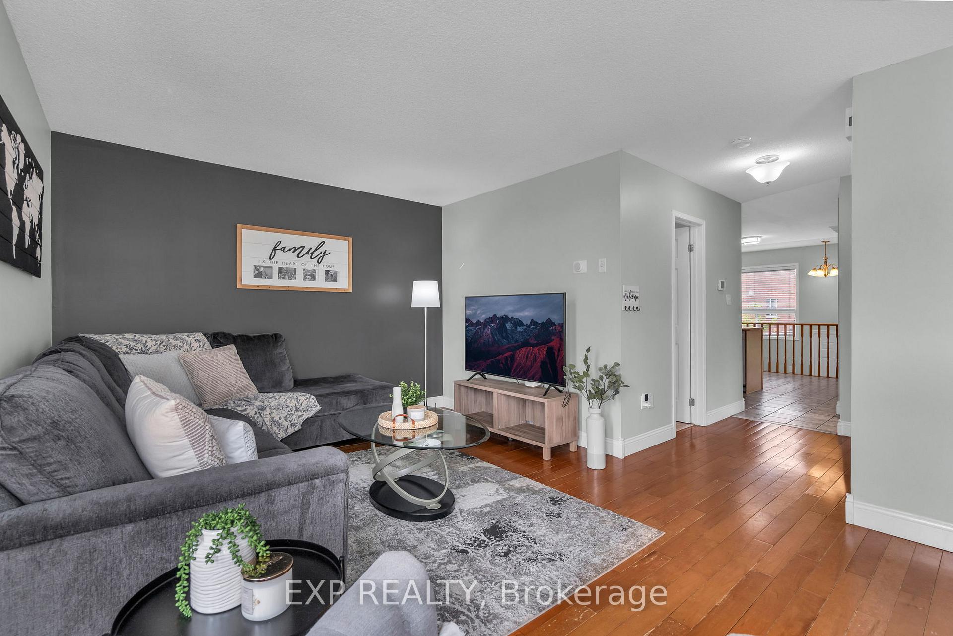 Photo 6 of 75 Abernethy Crescent, Clarington, Bowmanville — HOMEH