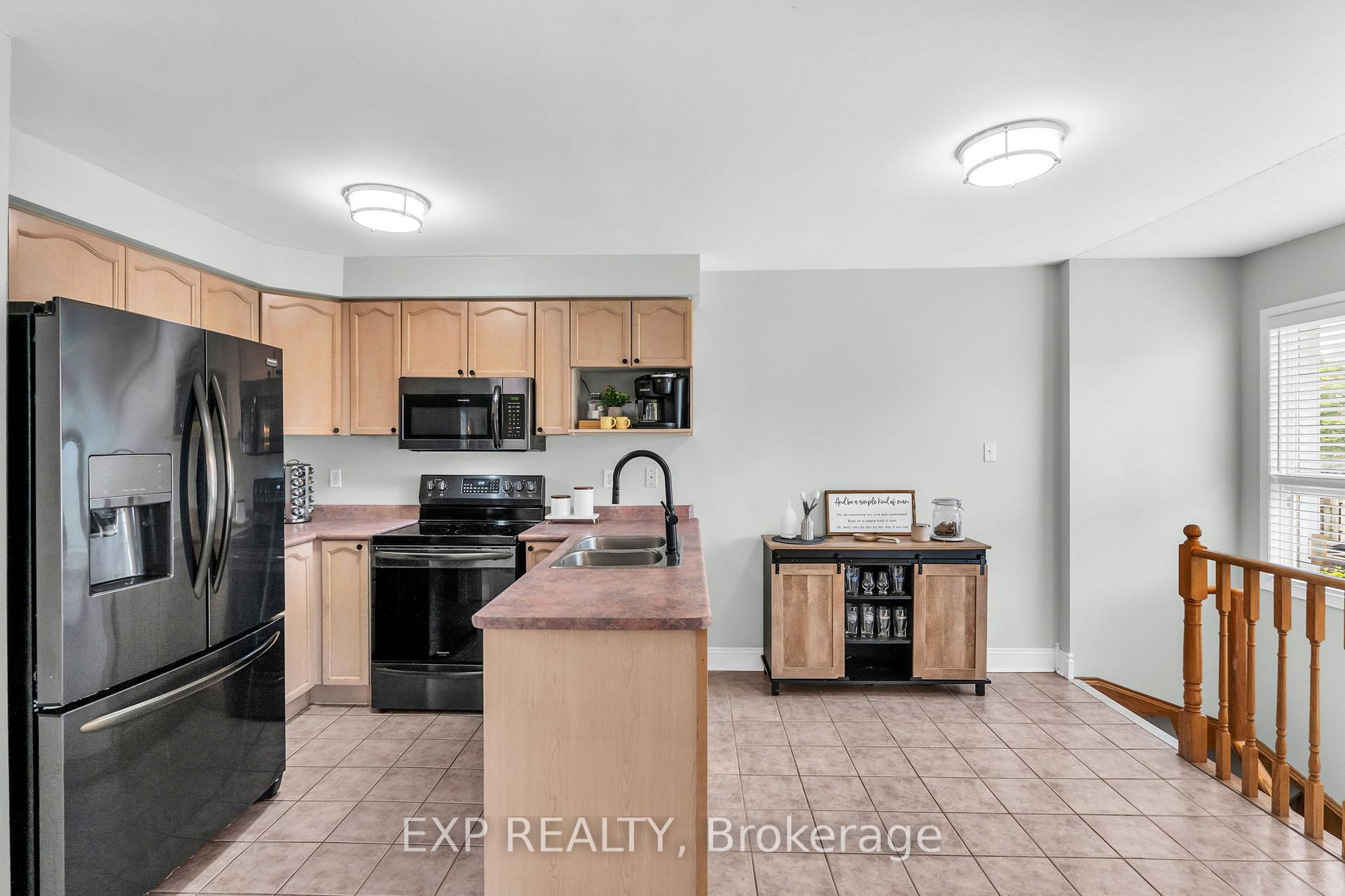 Photo 11 of 75 Abernethy Crescent, Clarington, Bowmanville — HOMEH
