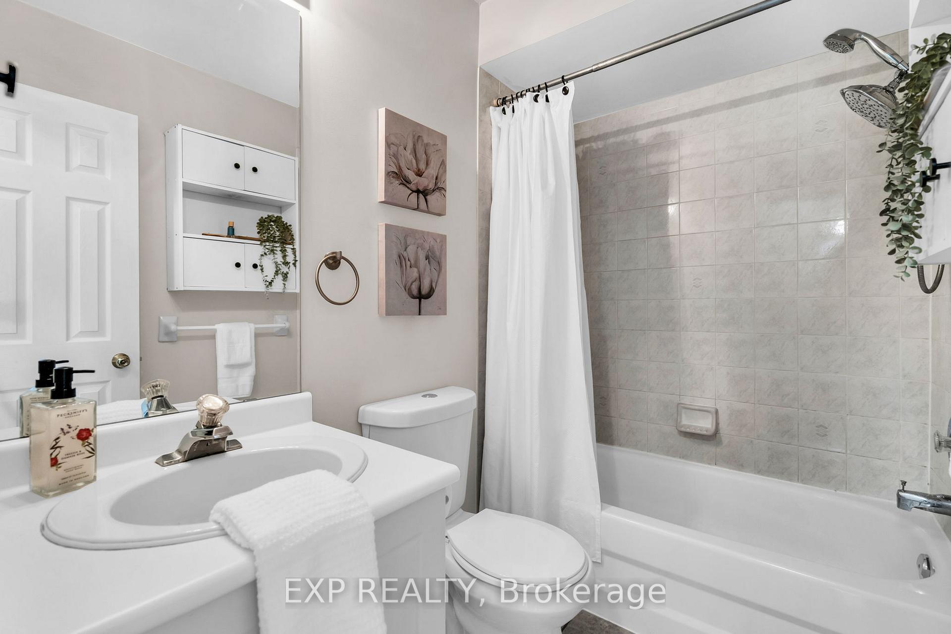 Photo 17 of 75 Abernethy Crescent, Clarington, Bowmanville — HOMEH