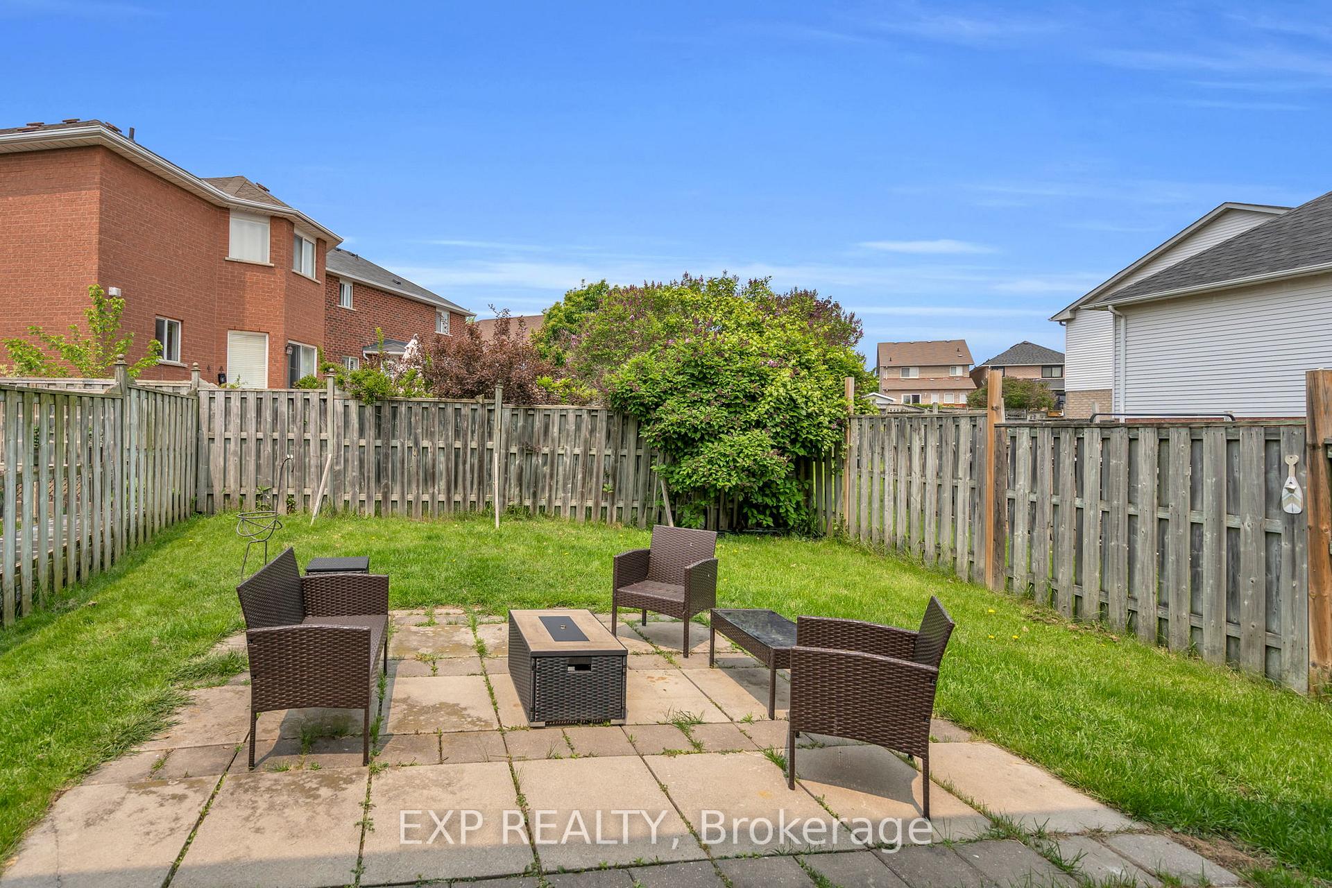 Photo 24 of 75 Abernethy Crescent, Clarington, Bowmanville — HOMEH