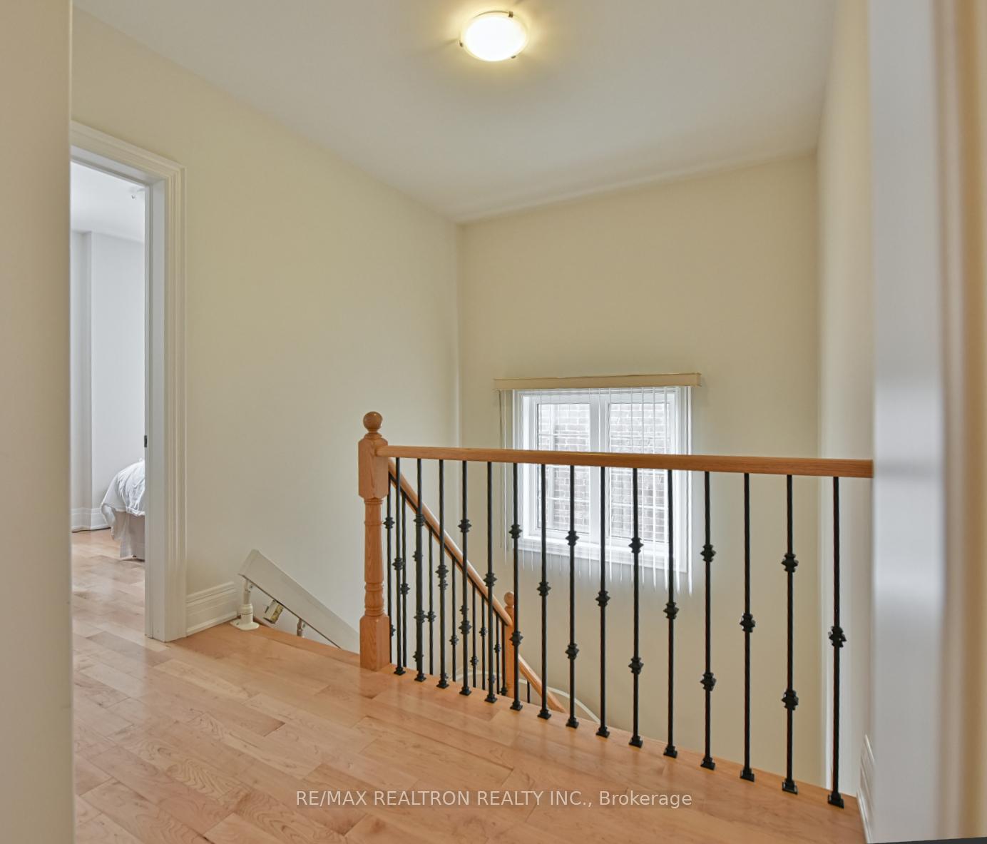 Photo 18 of 42 Farrell Road, Vaughan, Patterson — HOMEH