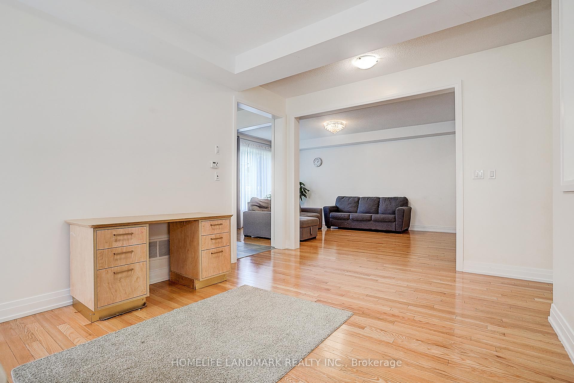 Photo 5 of 21 Hayeraft Street, Whitby, Rural Whitby — HOMEH