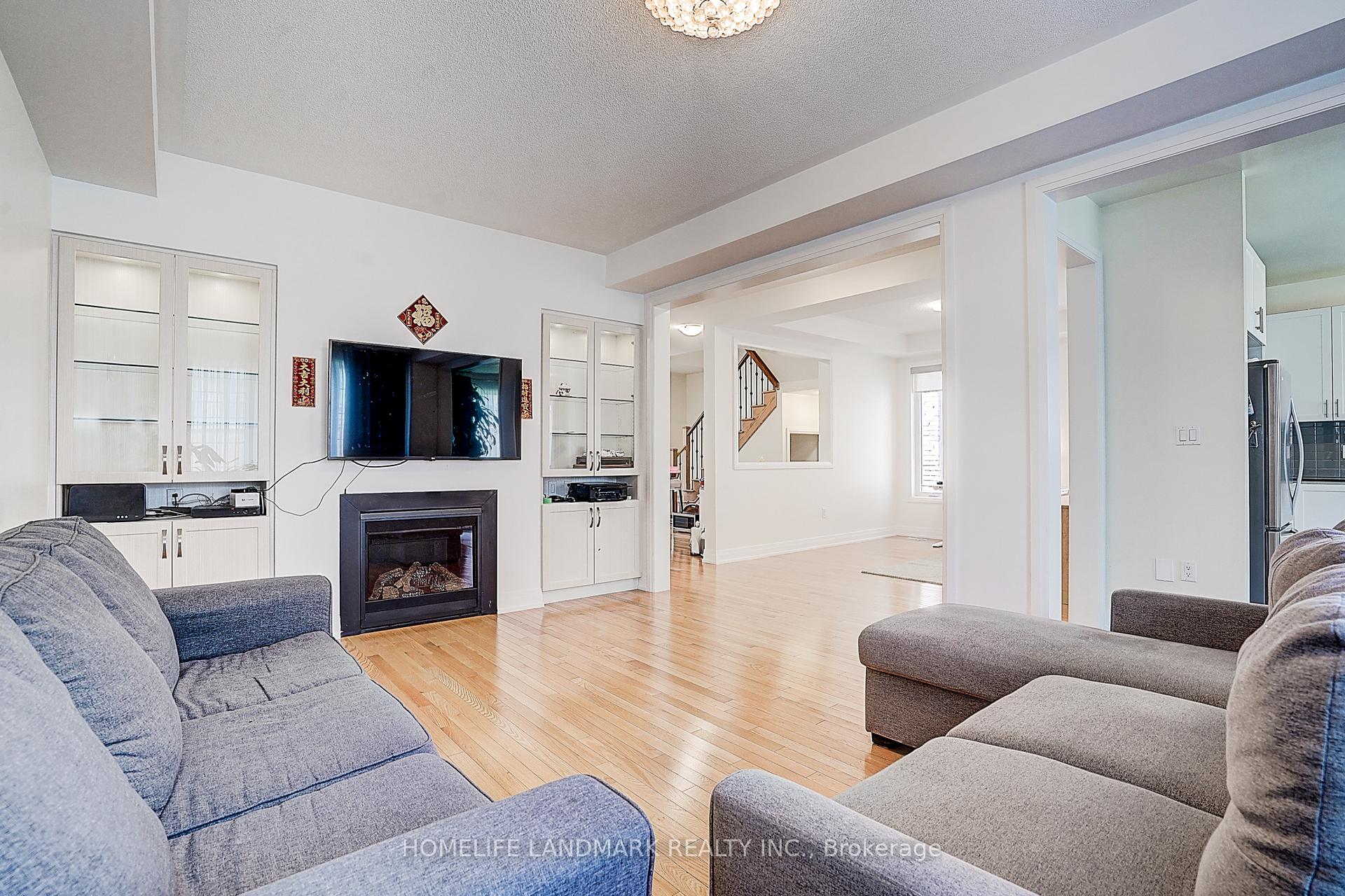 Photo 6 of 21 Hayeraft Street, Whitby, Rural Whitby — HOMEH