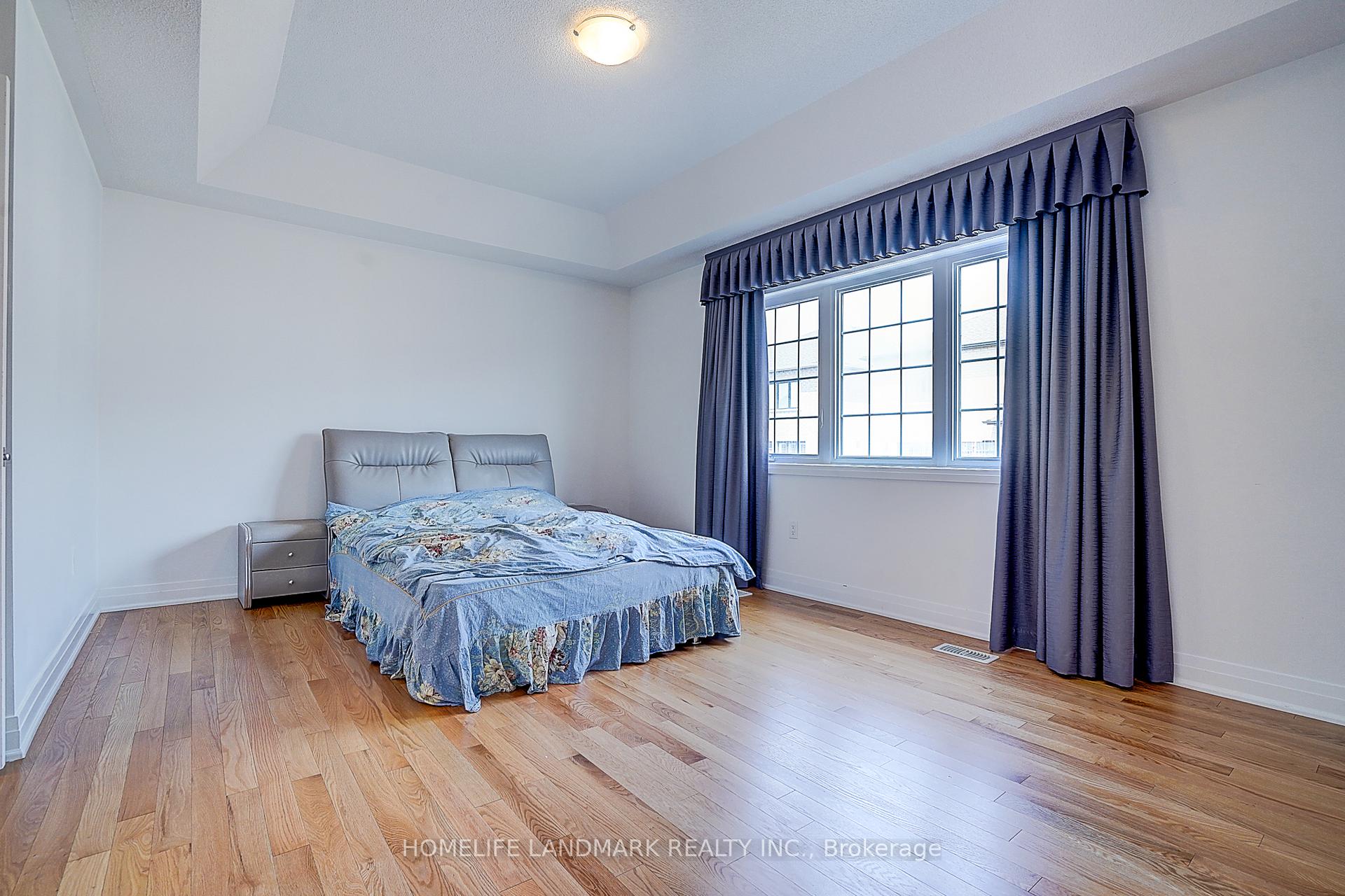 Photo 33 of 21 Hayeraft Street, Whitby, Rural Whitby — HOMEH