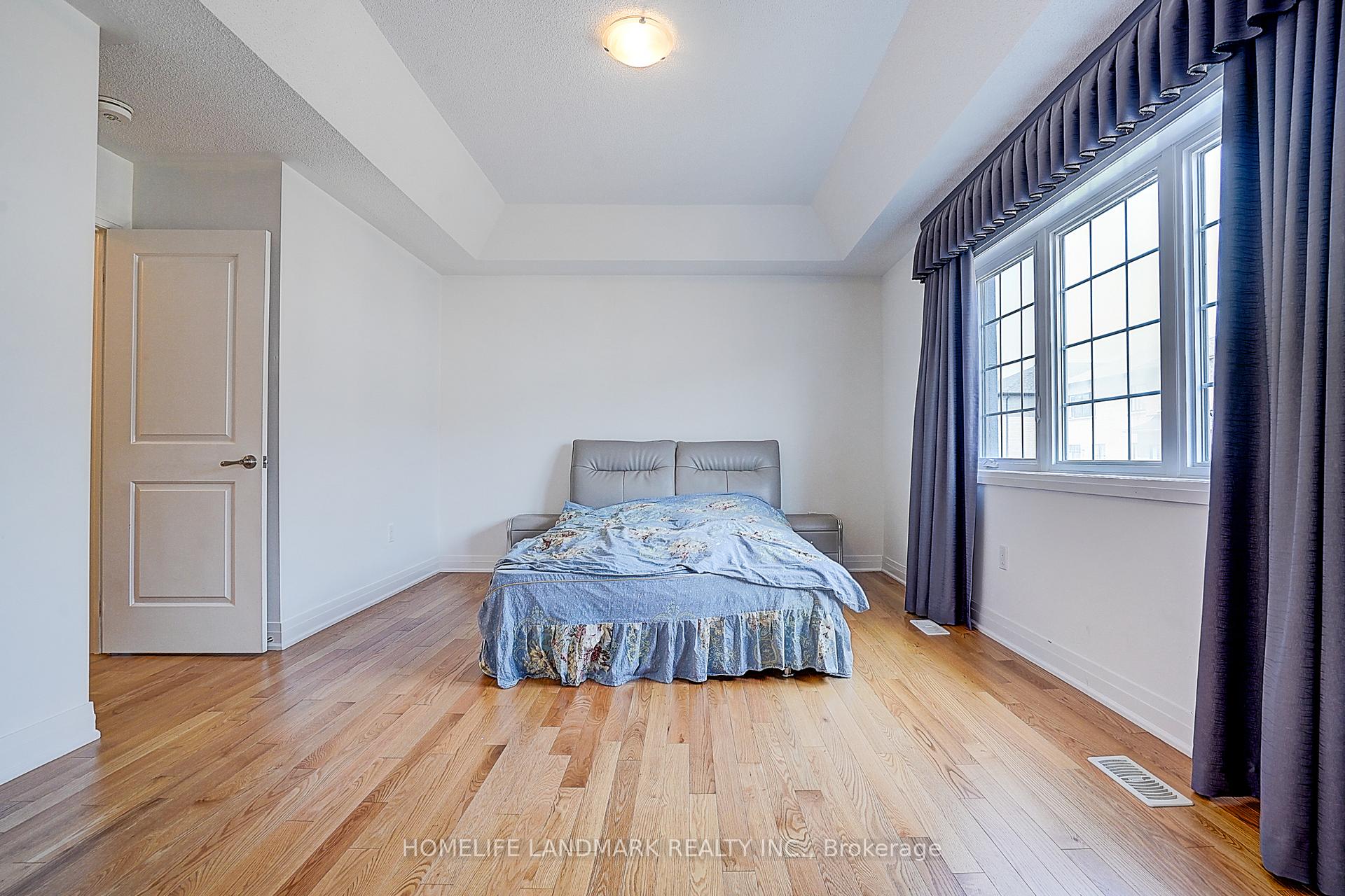 Photo 34 of 21 Hayeraft Street, Whitby, Rural Whitby — HOMEH