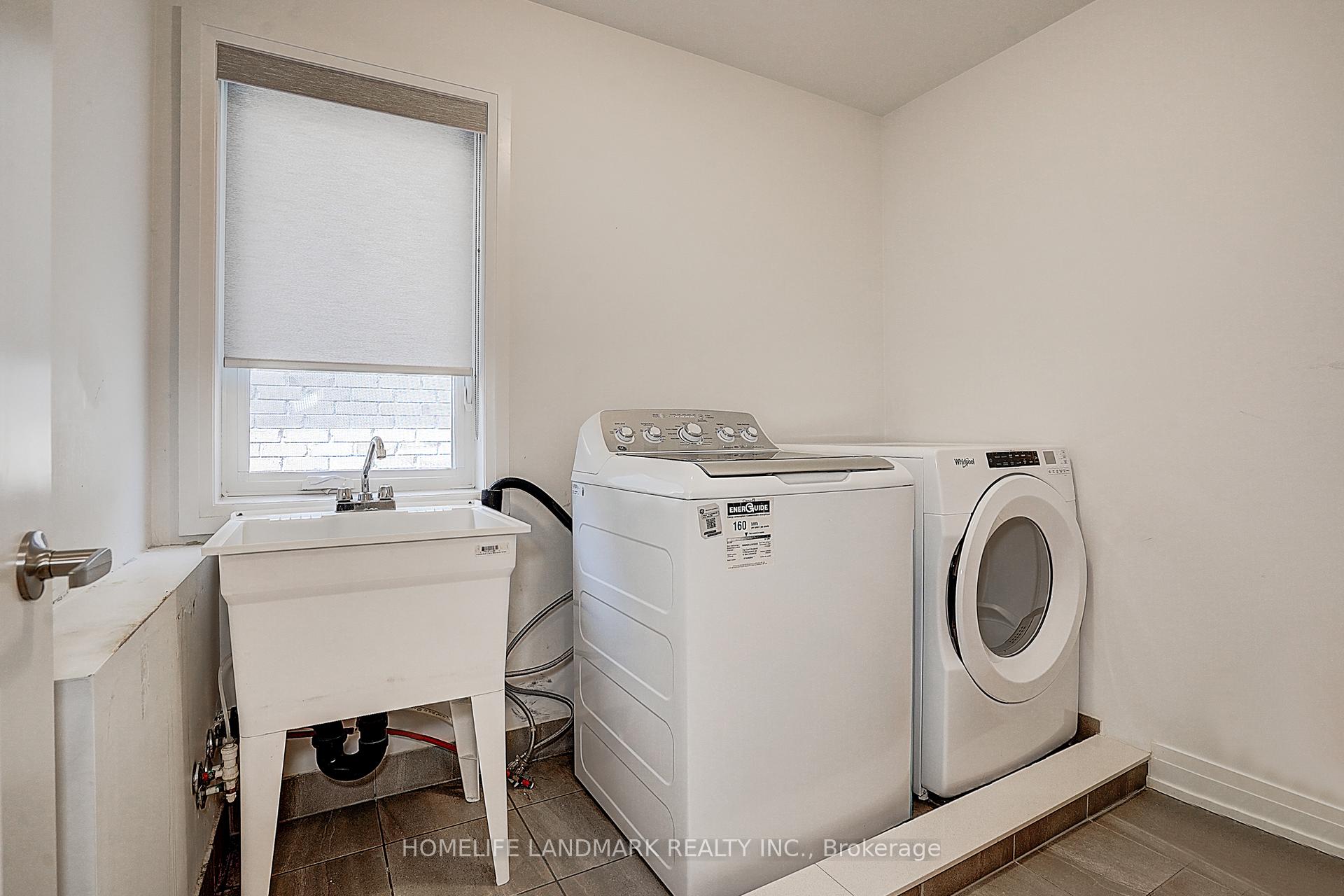 Photo 35 of 21 Hayeraft Street, Whitby, Rural Whitby — HOMEH
