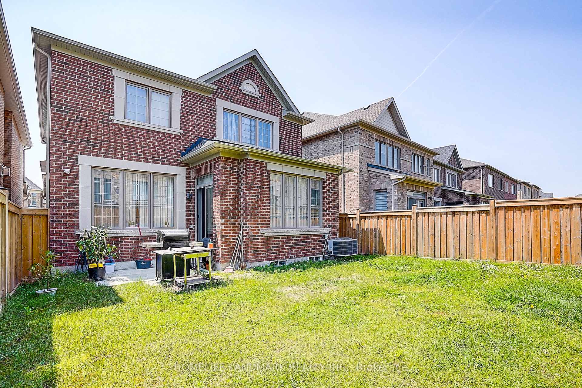 Photo 40 of 21 Hayeraft Street, Whitby, Rural Whitby — HOMEH