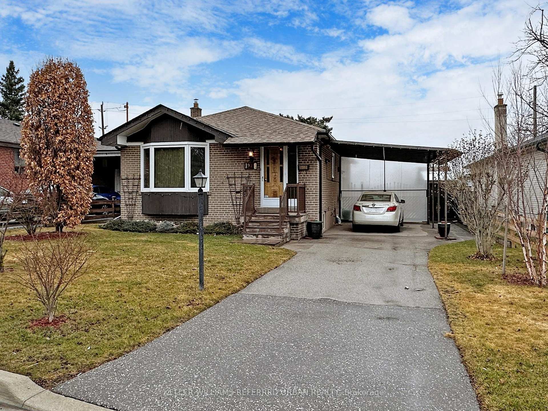 Photo 4 of 94 Meadowview Avenue, Markham, Grandview — HOMEH