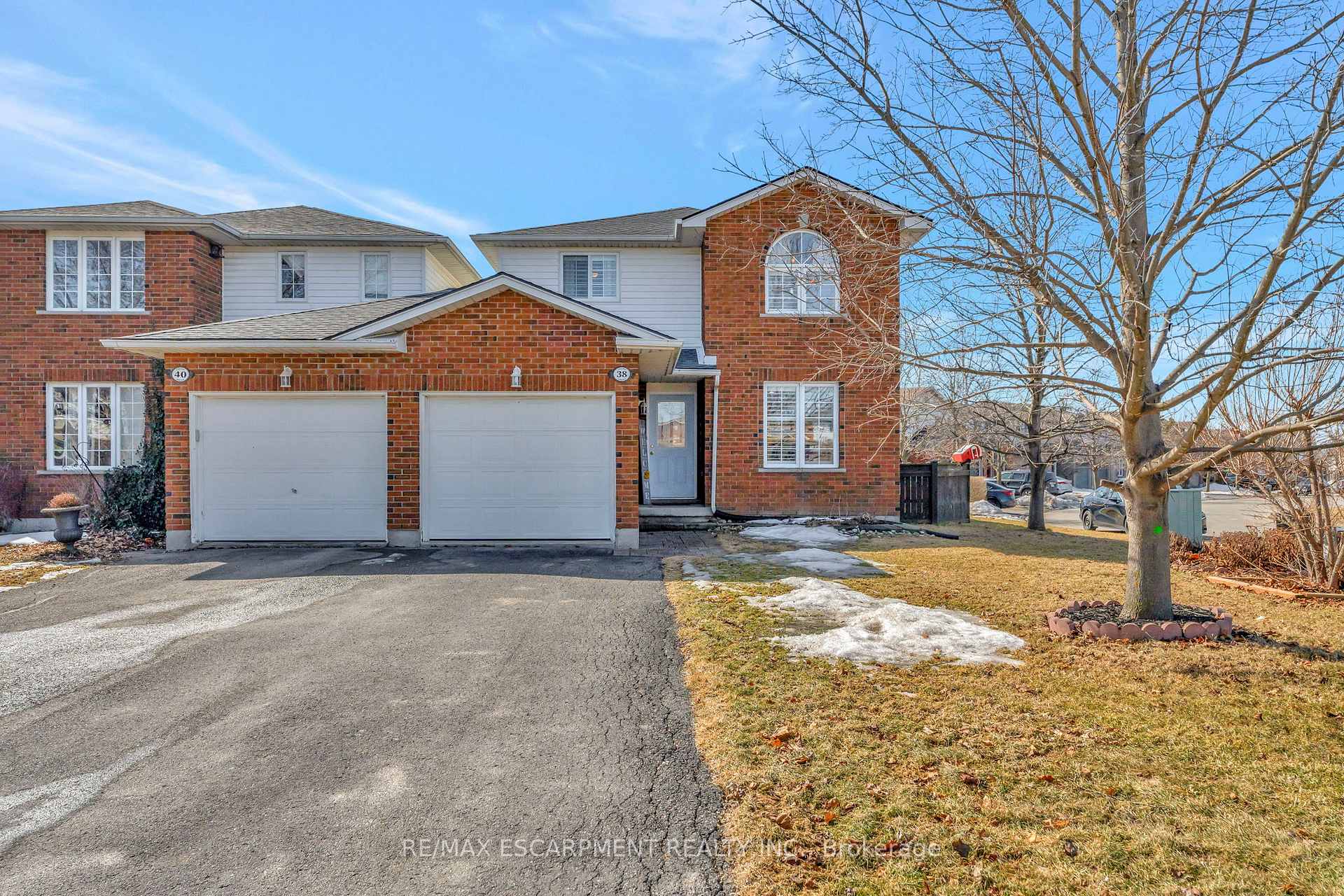 Photo 1 of 38 Celtic Drive, Haldimand — HOMEH