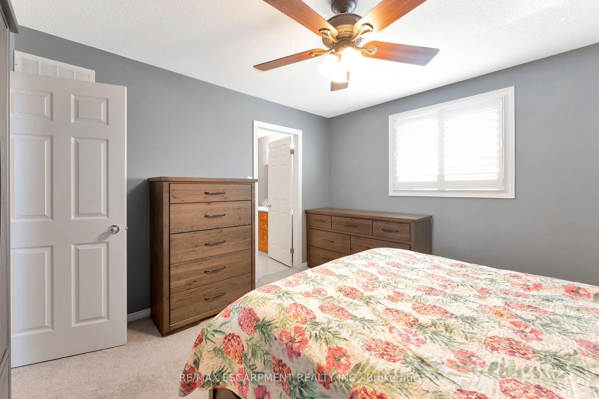 Photo 17 of 38 Celtic Drive, Haldimand — HOMEH