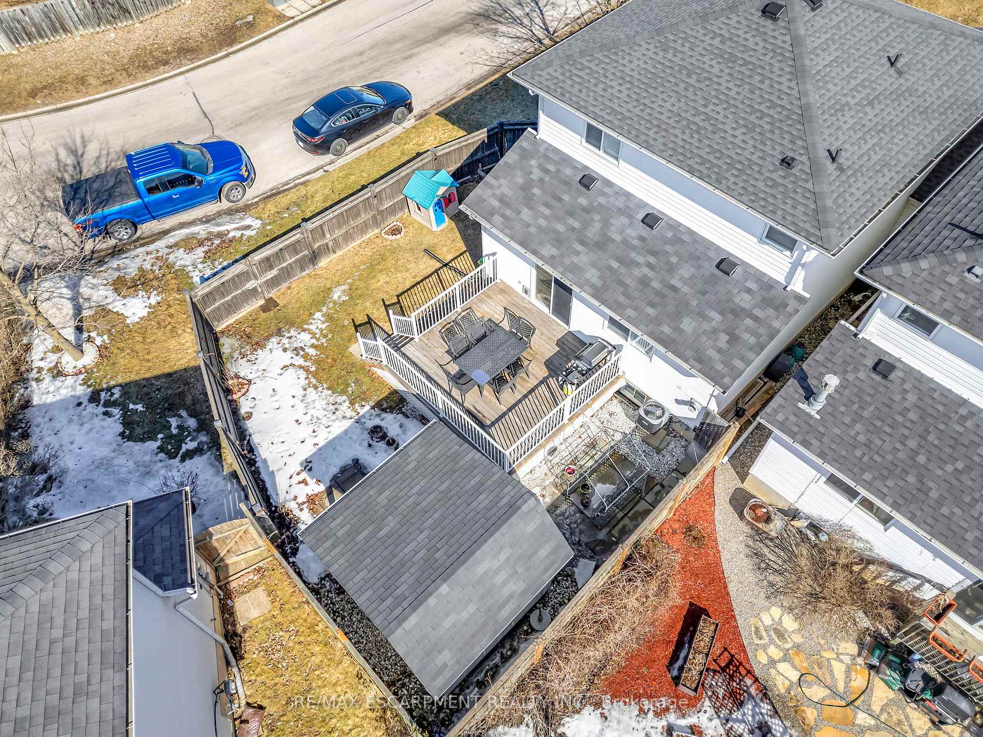 Photo 27 of 38 Celtic Drive, Haldimand — HOMEH
