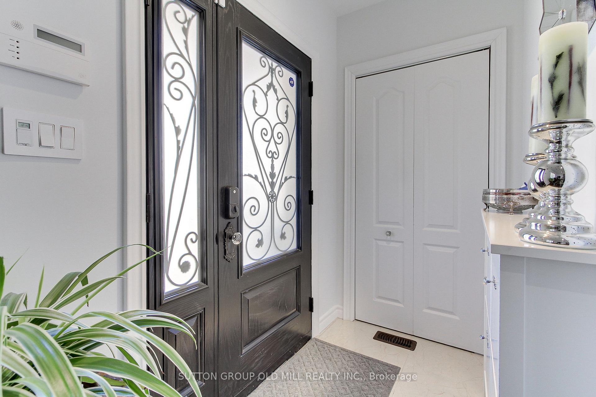 Photo 38 of 25 Savoy Avenue, Toronto, Woodbine-Lumsden — HOMEH