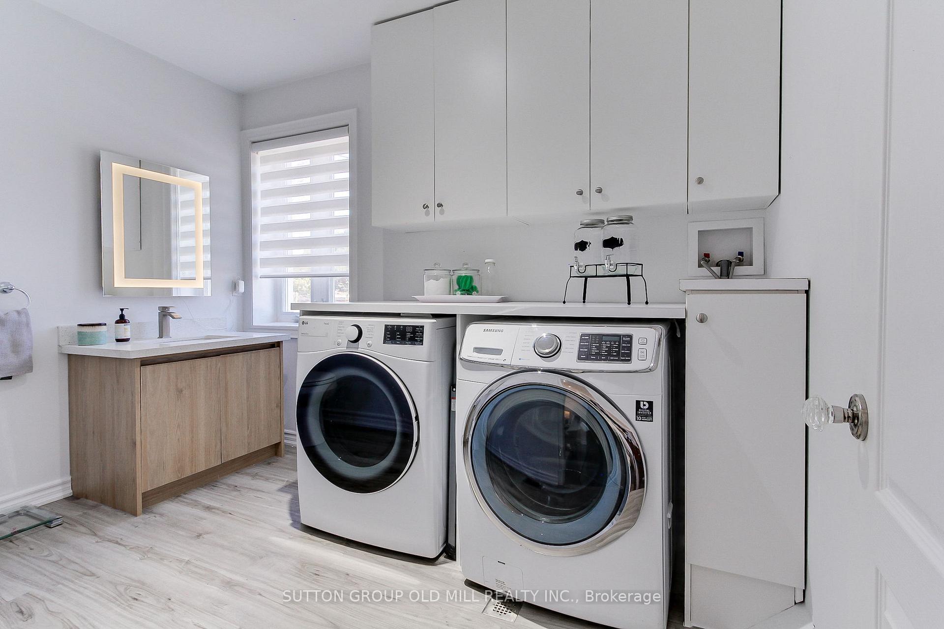 Photo 14 of 25 Savoy Avenue, Toronto, Woodbine-Lumsden — HOMEH