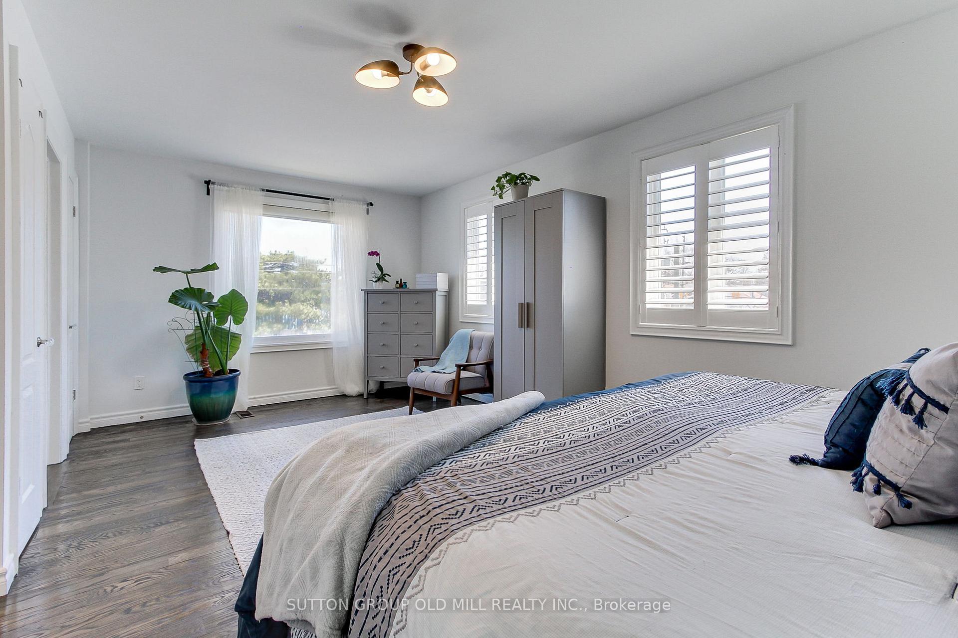 Photo 19 of 25 Savoy Avenue, Toronto, Woodbine-Lumsden — HOMEH