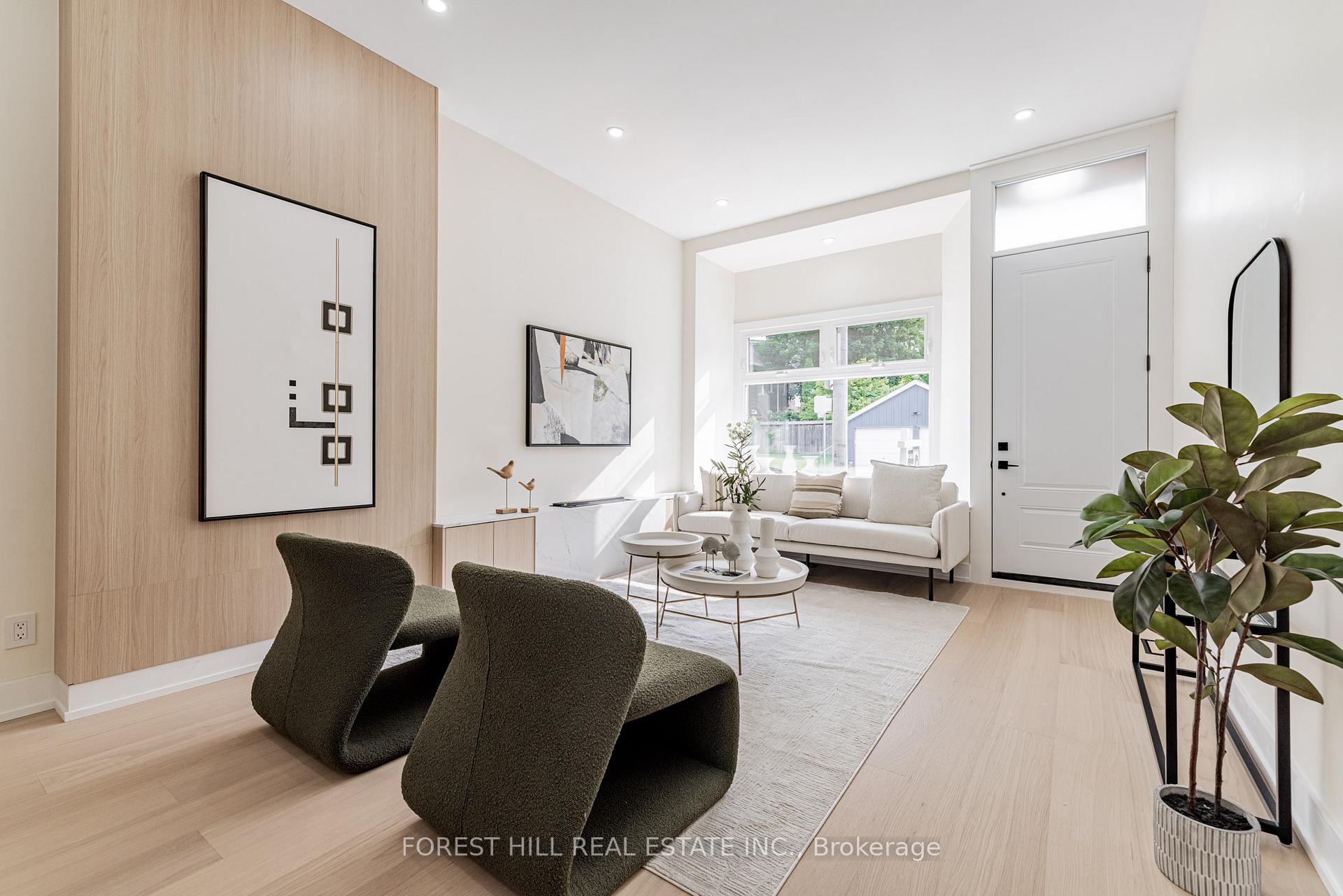 Photo 4 of 557 Logan Avenue, Toronto, North Riverdale — HOMEH