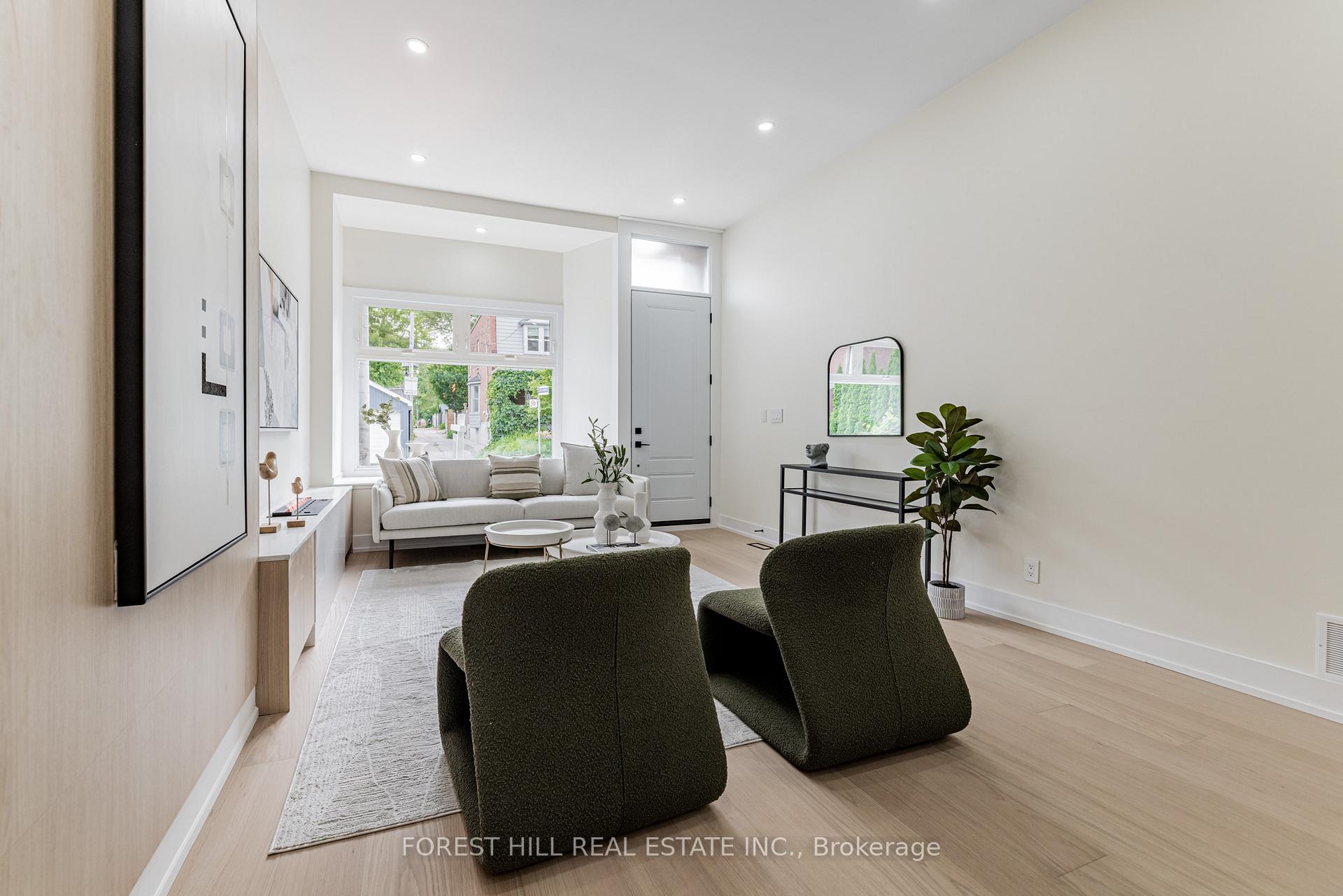 Photo 2 of 557 Logan Avenue, Toronto, North Riverdale — HOMEH