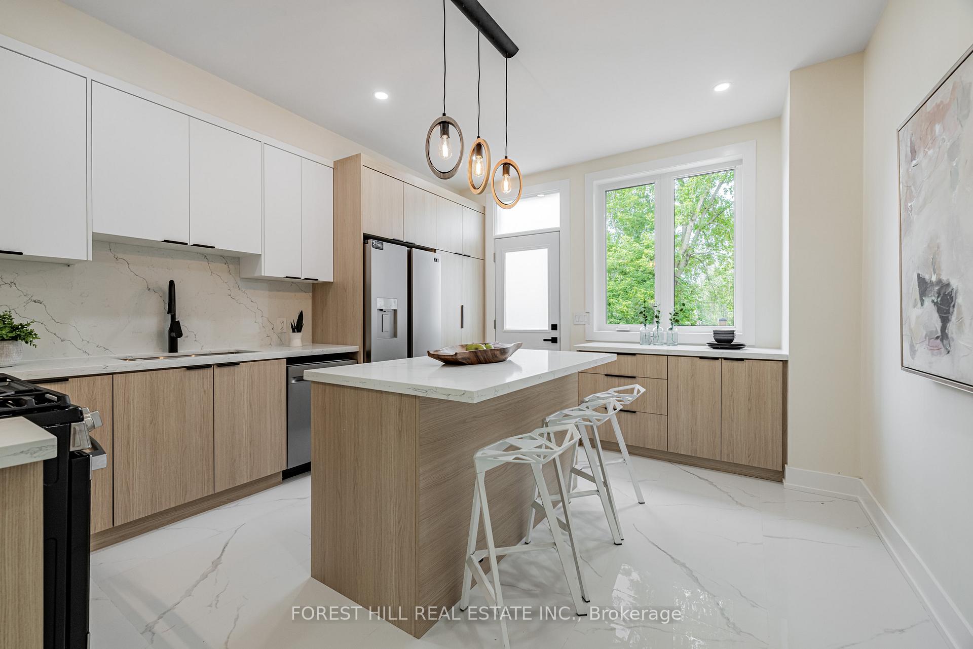 Photo 10 of 557 Logan Avenue, Toronto, North Riverdale — HOMEH