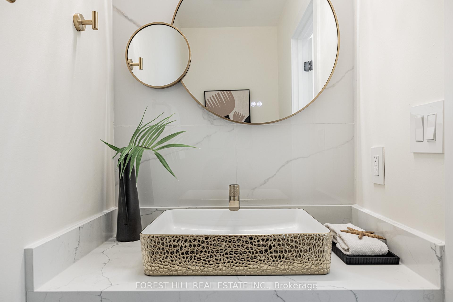 Photo 11 of 557 Logan Avenue, Toronto, North Riverdale — HOMEH