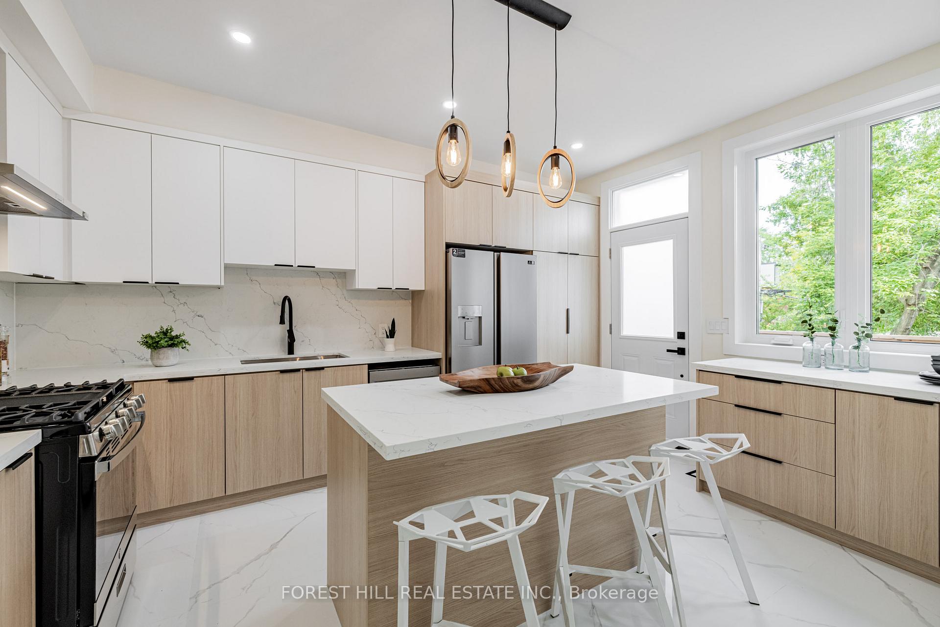 Photo 21 of 557 Logan Avenue, Toronto, North Riverdale — HOMEH
