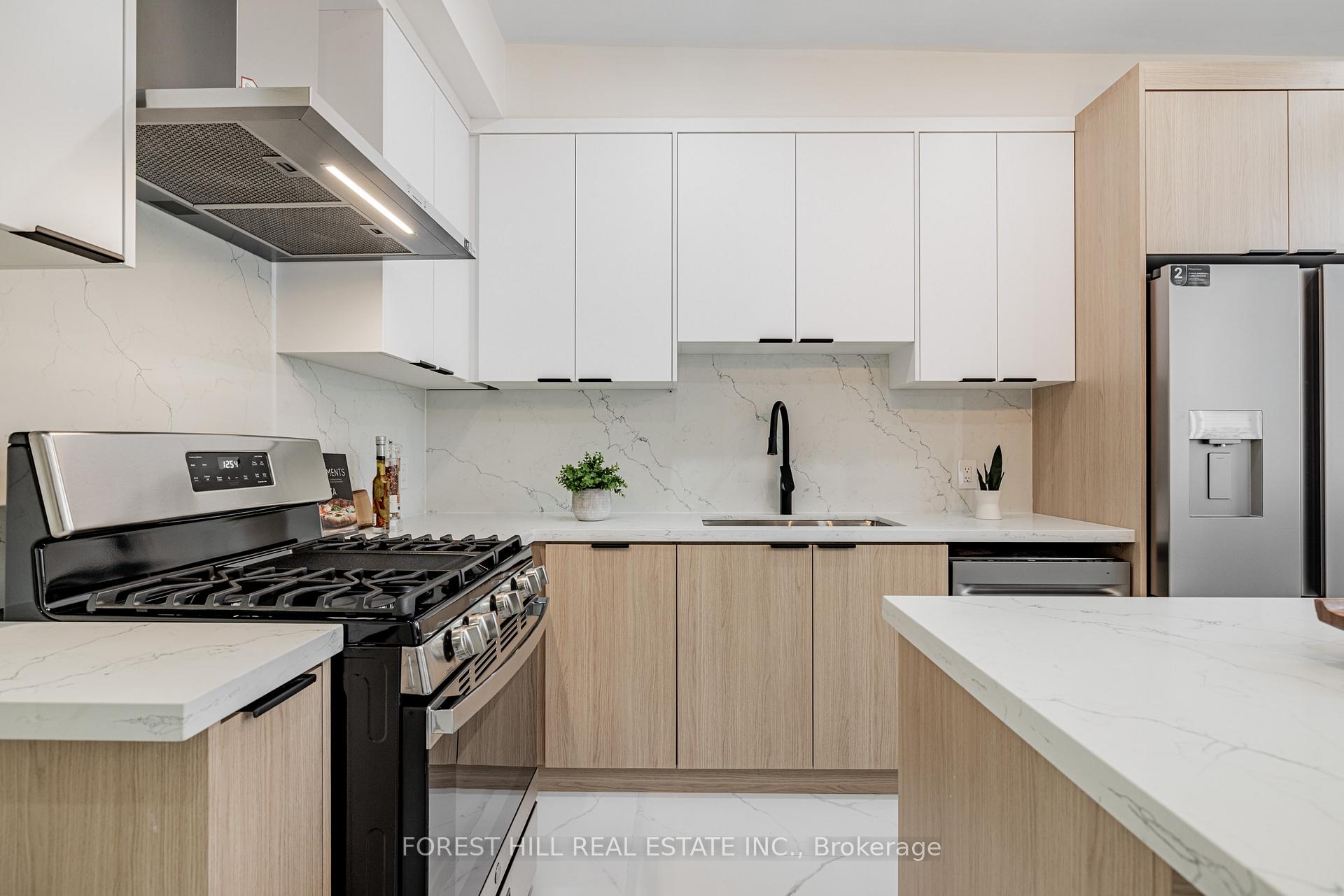 Photo 22 of 557 Logan Avenue, Toronto, North Riverdale — HOMEH