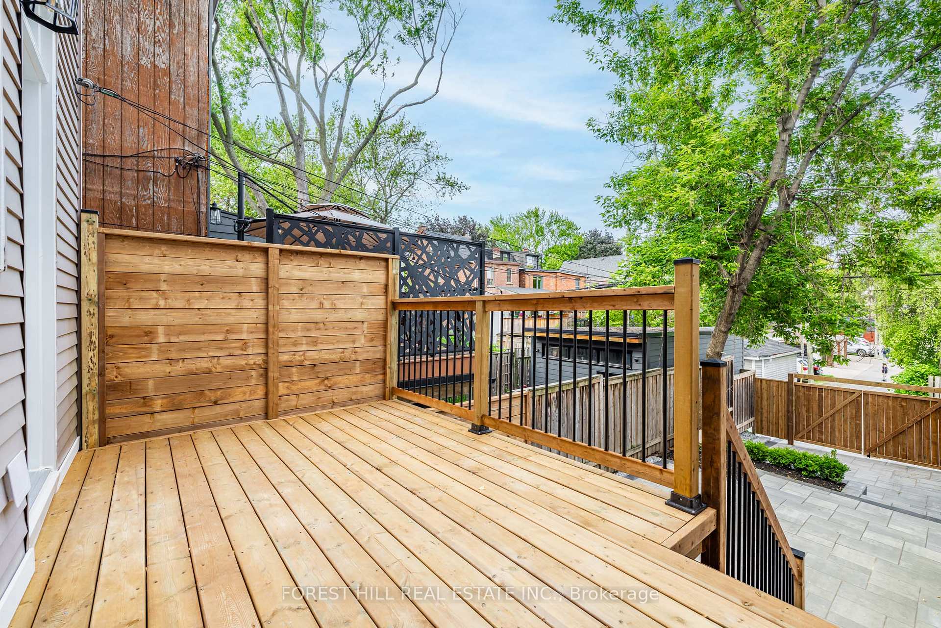 Photo 32 of 557 Logan Avenue, Toronto, North Riverdale — HOMEH