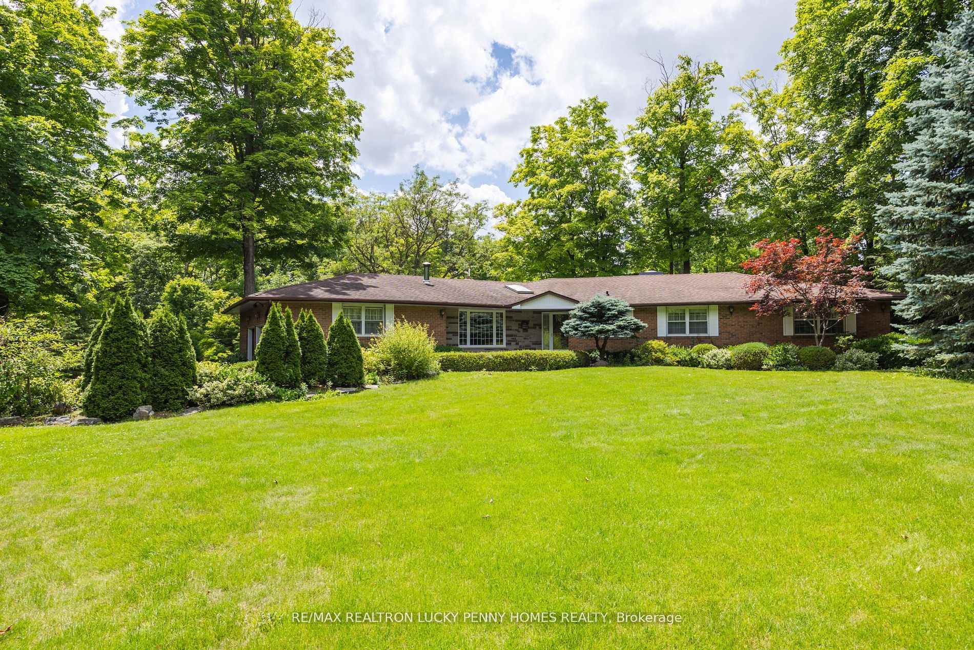 Photo 1 of 3 Ahorn Grove, Markham, Devil's Elbow — HOMEH