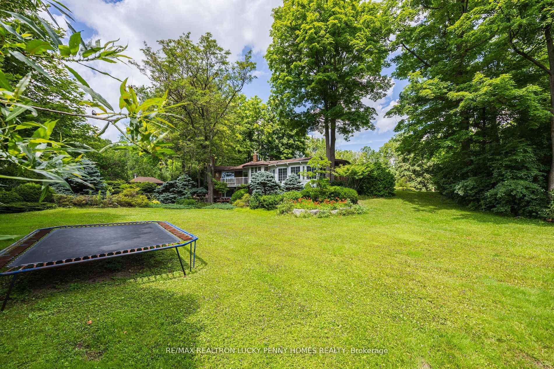 Photo 33 of 3 Ahorn Grove, Markham, Devil's Elbow — HOMEH