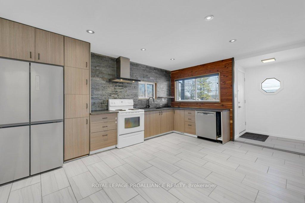 Photo 13 of 182 Henry Street, Stirling-Rawdon, Stirling Ward — HOMEH
