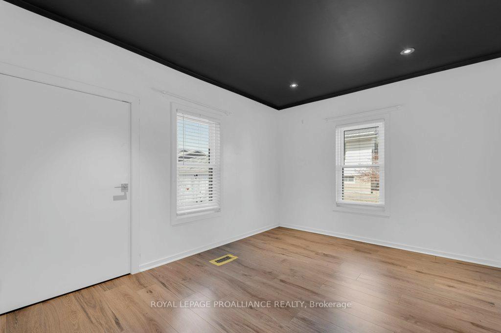 Photo 21 of 182 Henry Street, Stirling-Rawdon, Stirling Ward — HOMEH