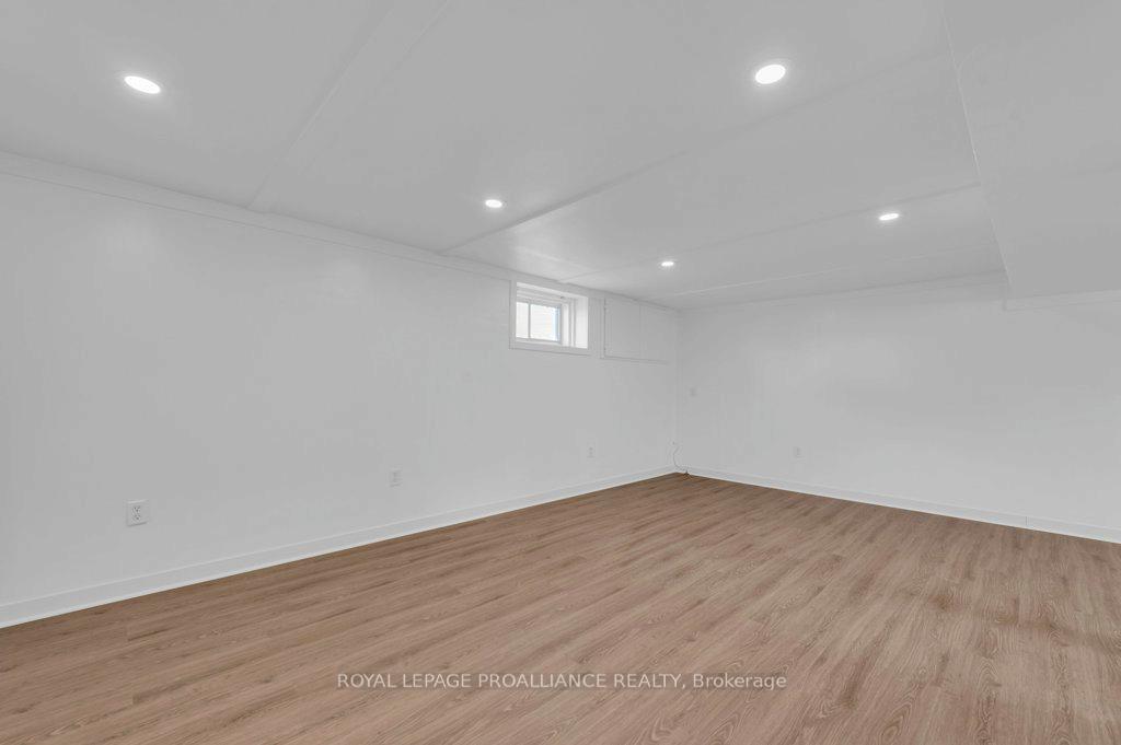 Photo 15 of 182 Henry Street, Stirling-Rawdon, Stirling Ward — HOMEH