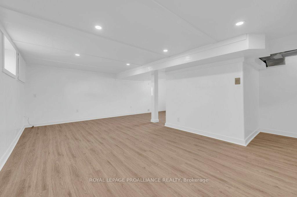 Photo 19 of 182 Henry Street, Stirling-Rawdon, Stirling Ward — HOMEH