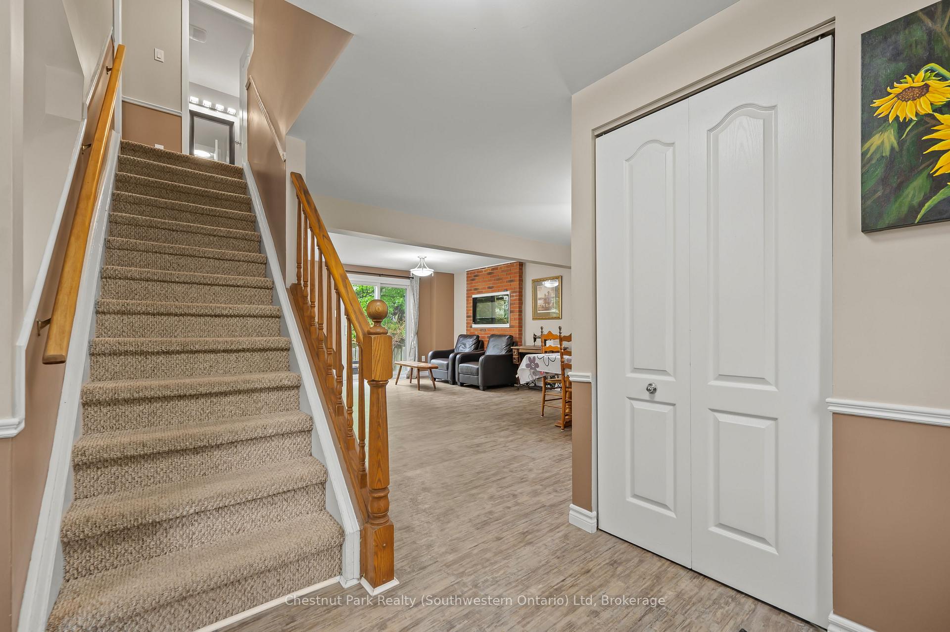 Photo 13 of 582 Kortright Road W, Guelph, Kortright West — HOMEH