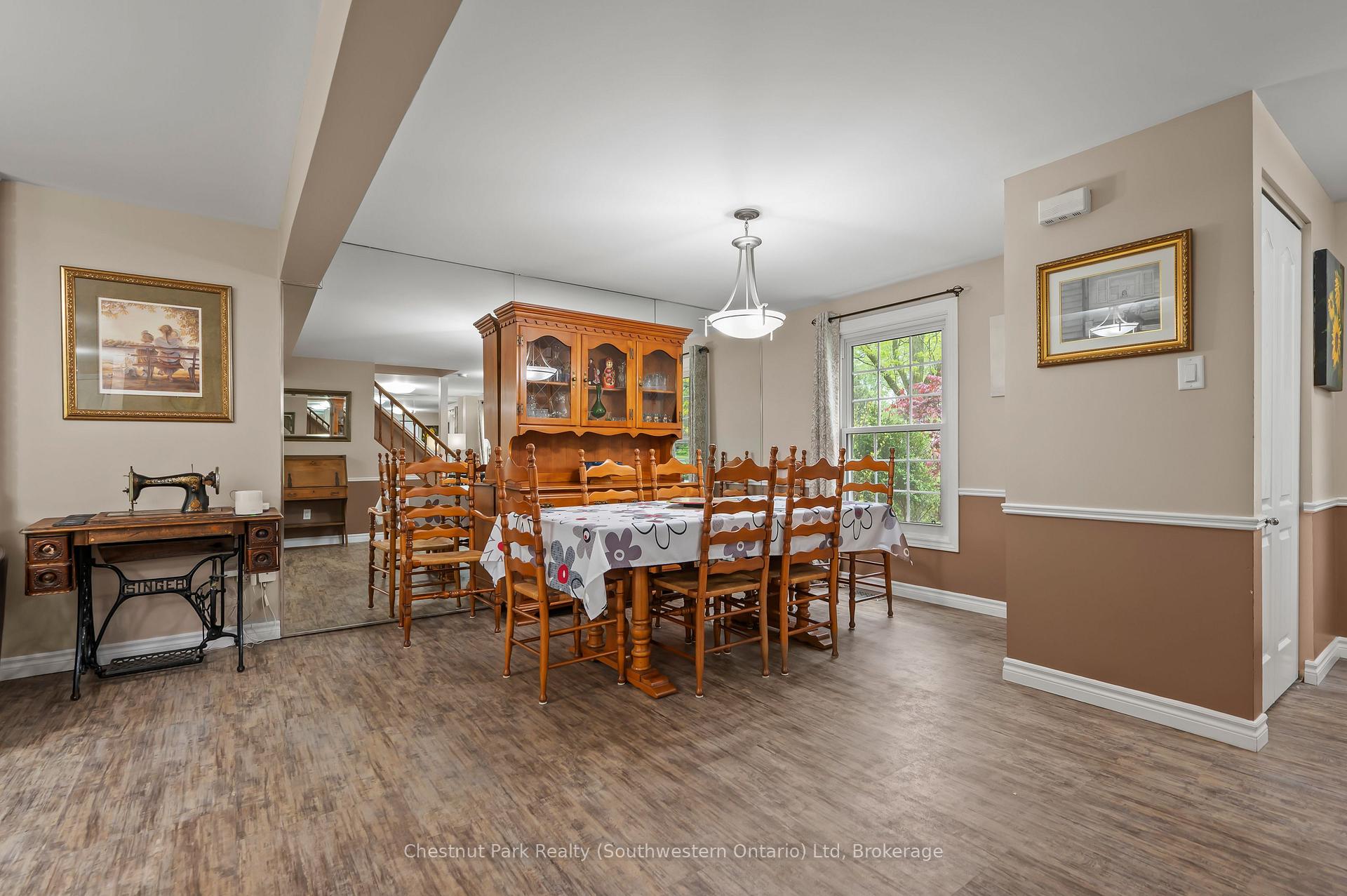 Photo 12 of 582 Kortright Road W, Guelph, Kortright West — HOMEH