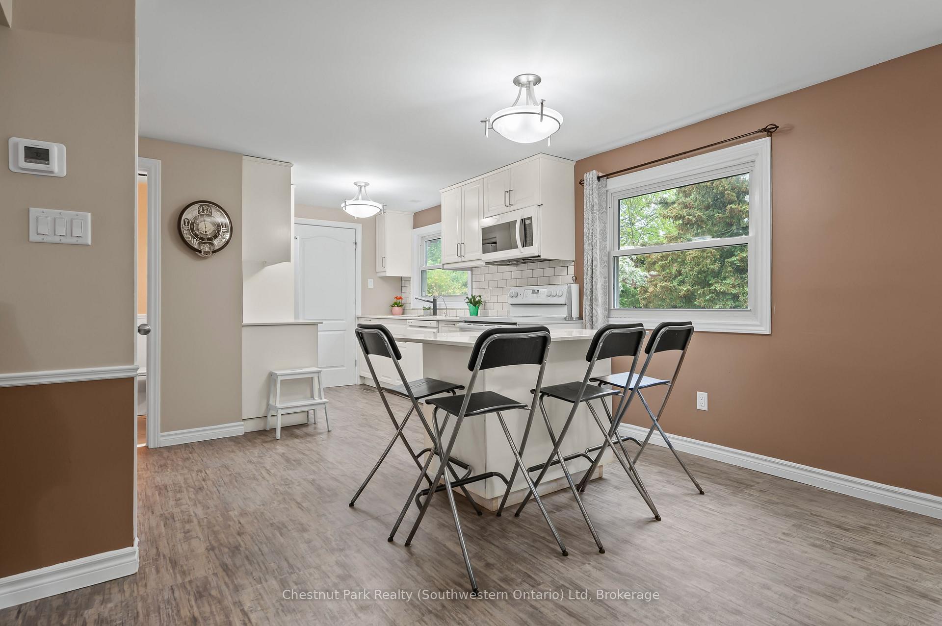 Photo 14 of 582 Kortright Road W, Guelph, Kortright West — HOMEH