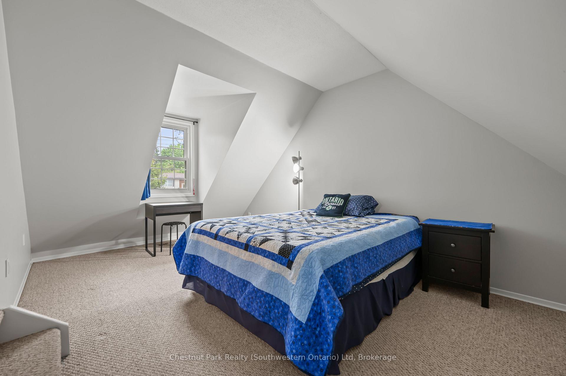 Photo 36 of 582 Kortright Road W, Guelph, Kortright West — HOMEH