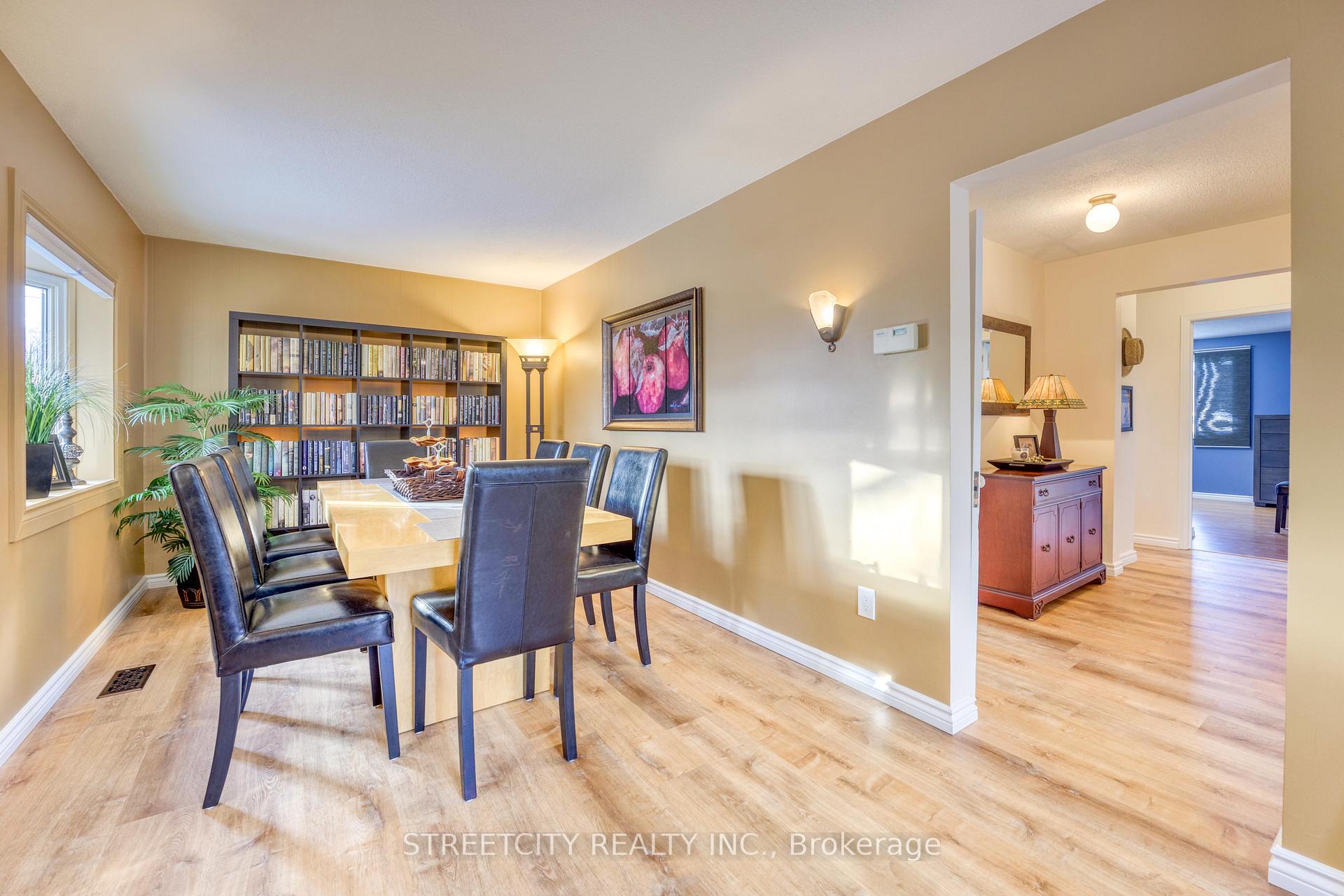 Photo 16 of 736 Devine Street, Sarnia — HOMEH