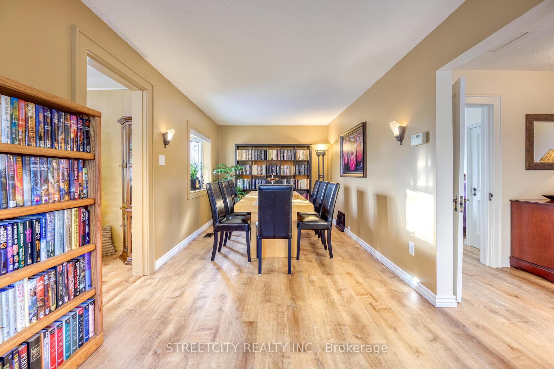 Photo 25 of 736 Devine Street, Sarnia — HOMEH