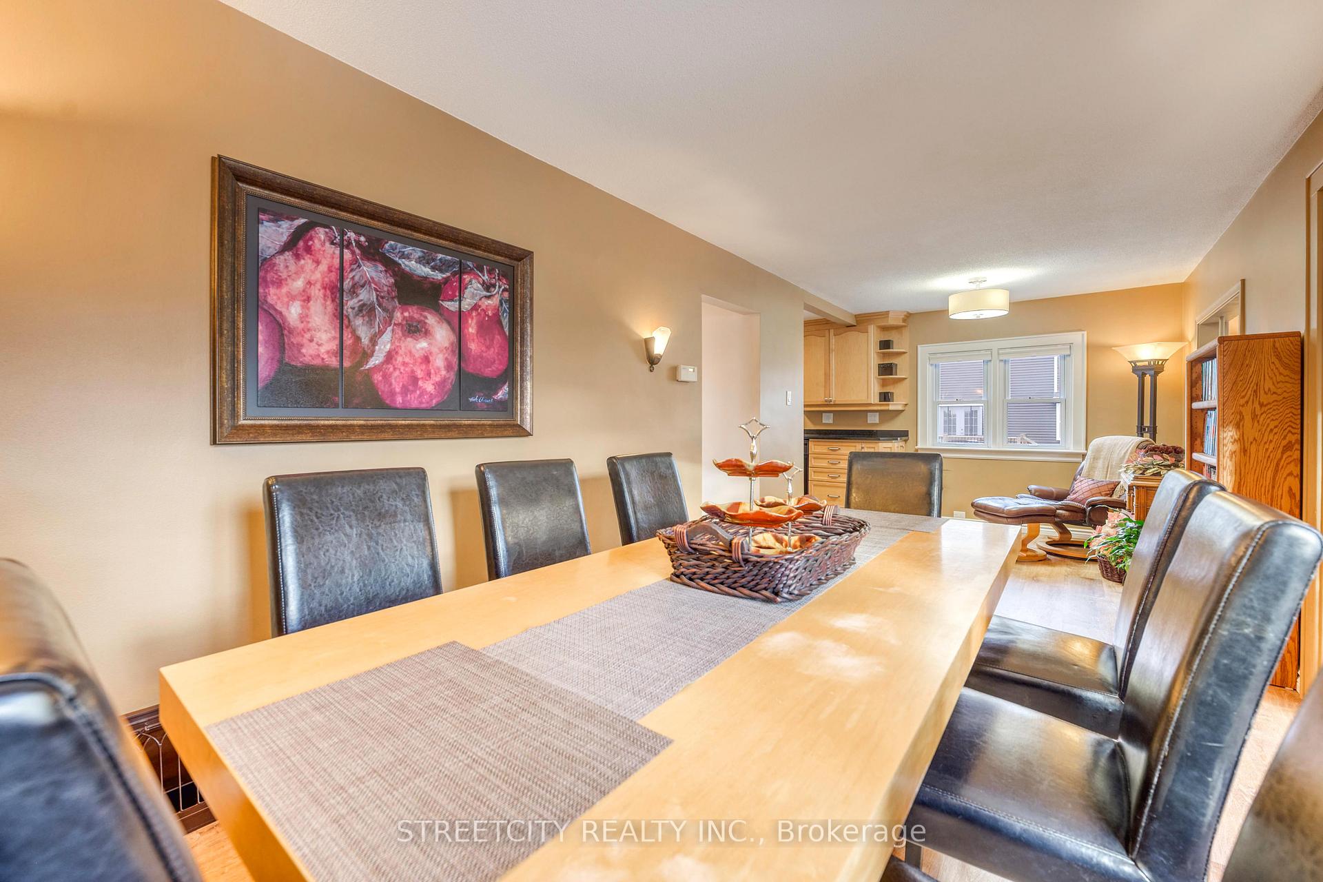 Photo 28 of 736 Devine Street, Sarnia — HOMEH
