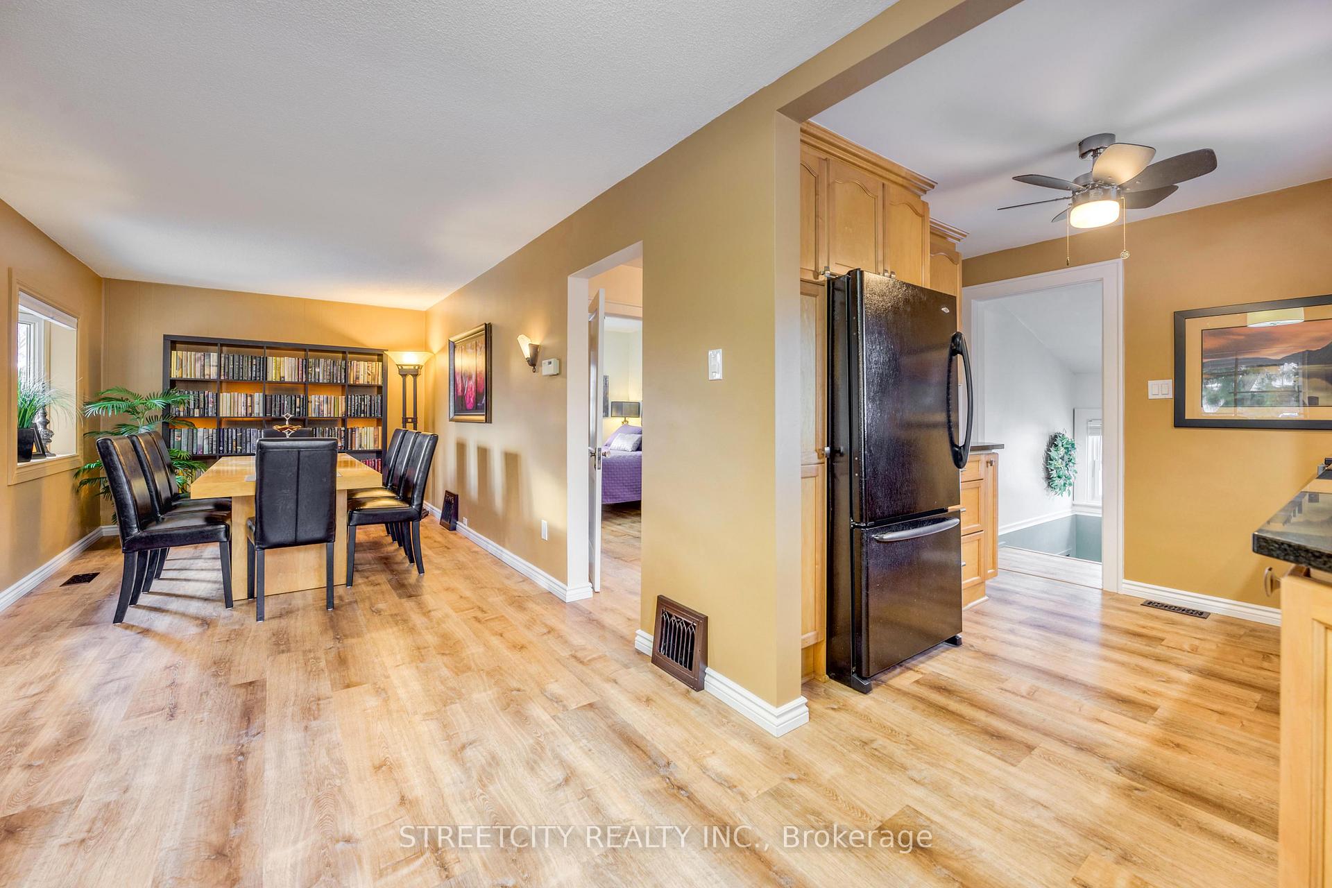 Photo 20 of 736 Devine Street, Sarnia — HOMEH