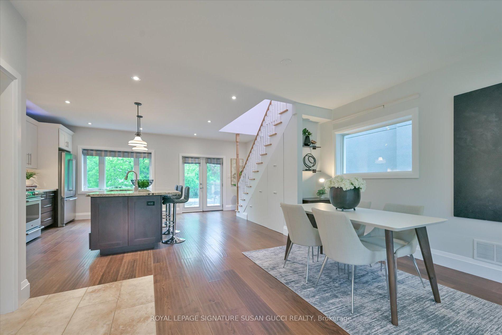 Photo 4 of 3 Athlone Road, Toronto, East York — HOMEH